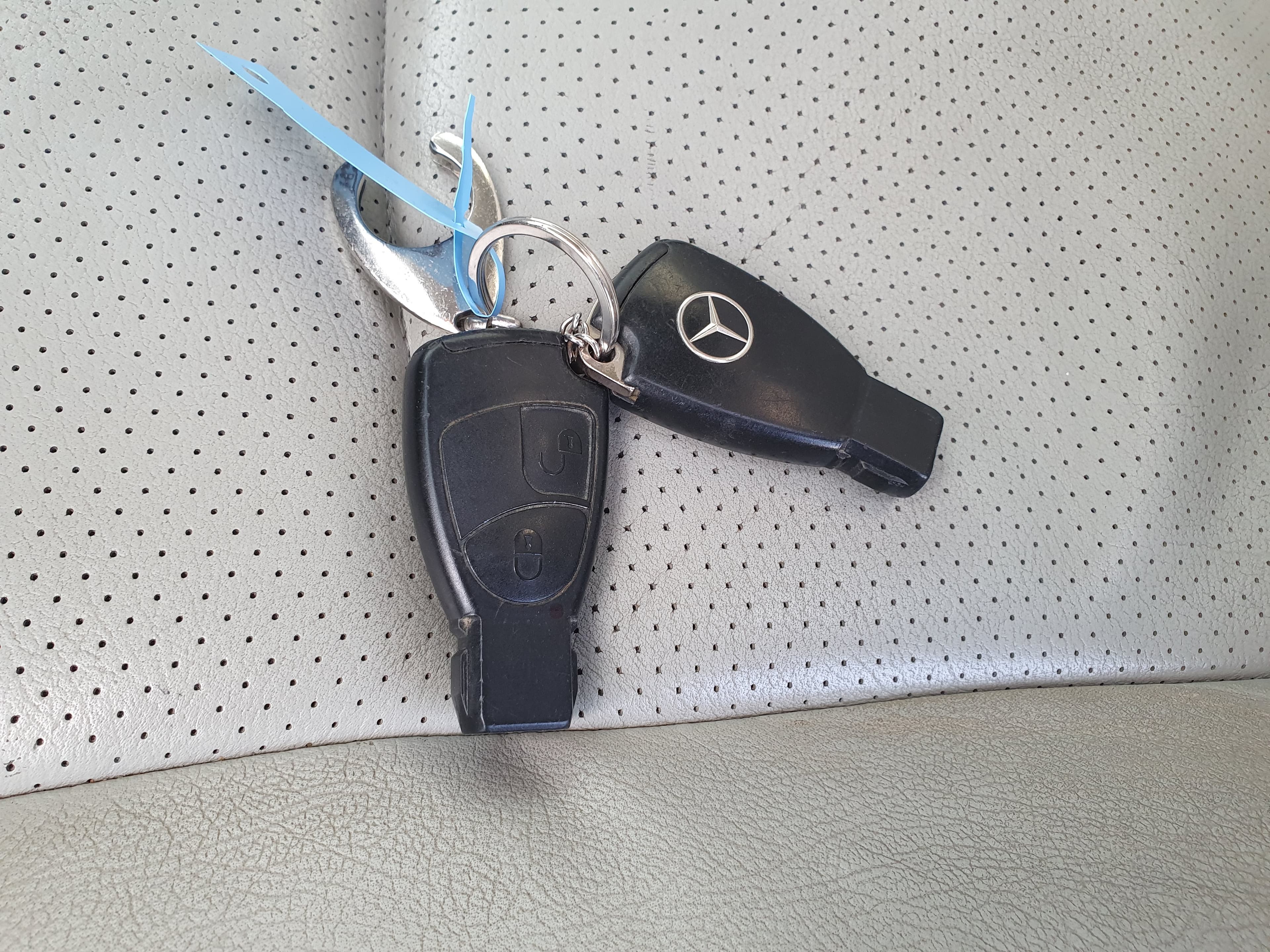 Mercedes-Benz C220 CDI · Ano 2004 — imagen 36