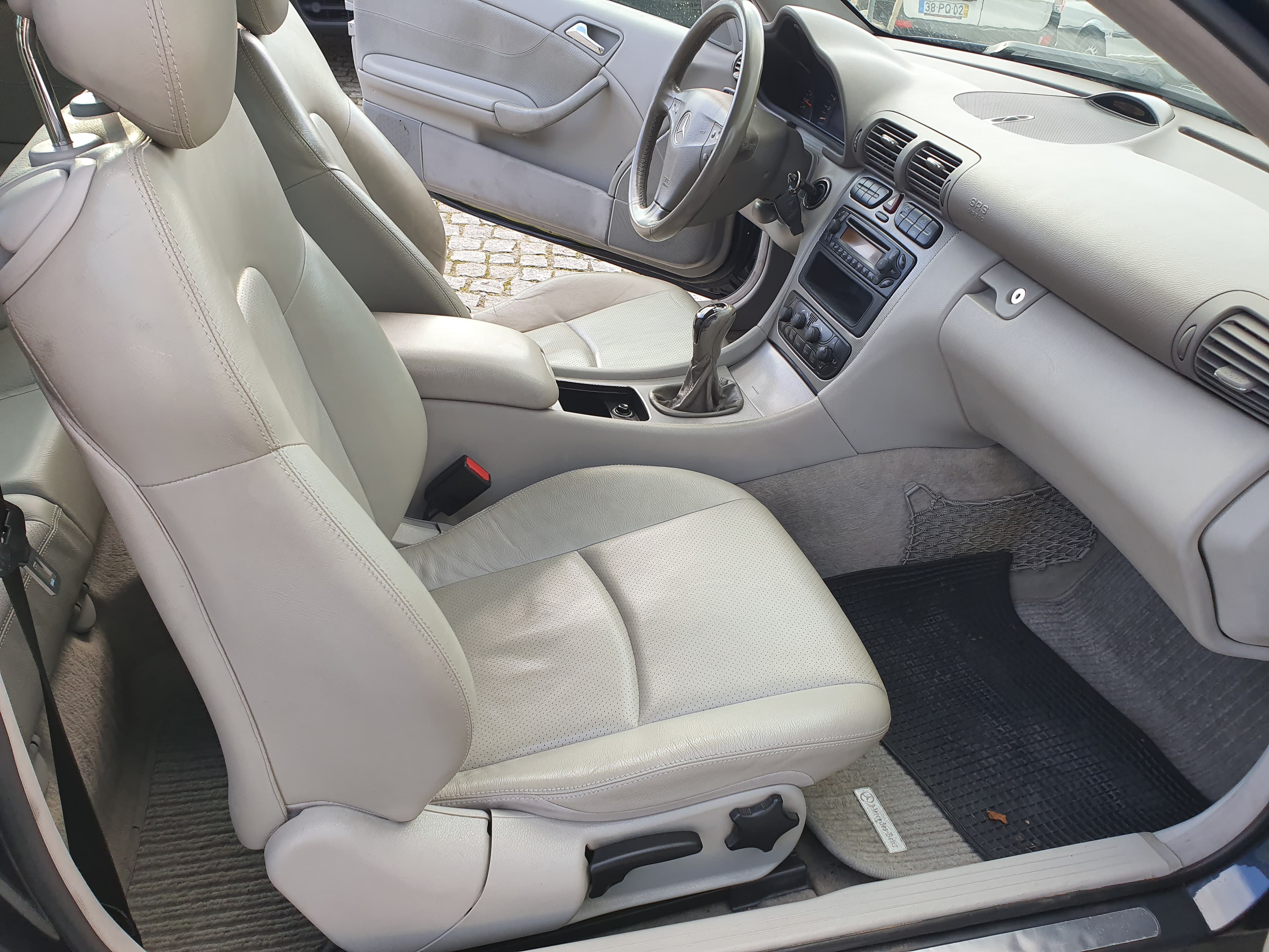 Mercedes-Benz C220 CDI · Ano 2004 — imagen 21