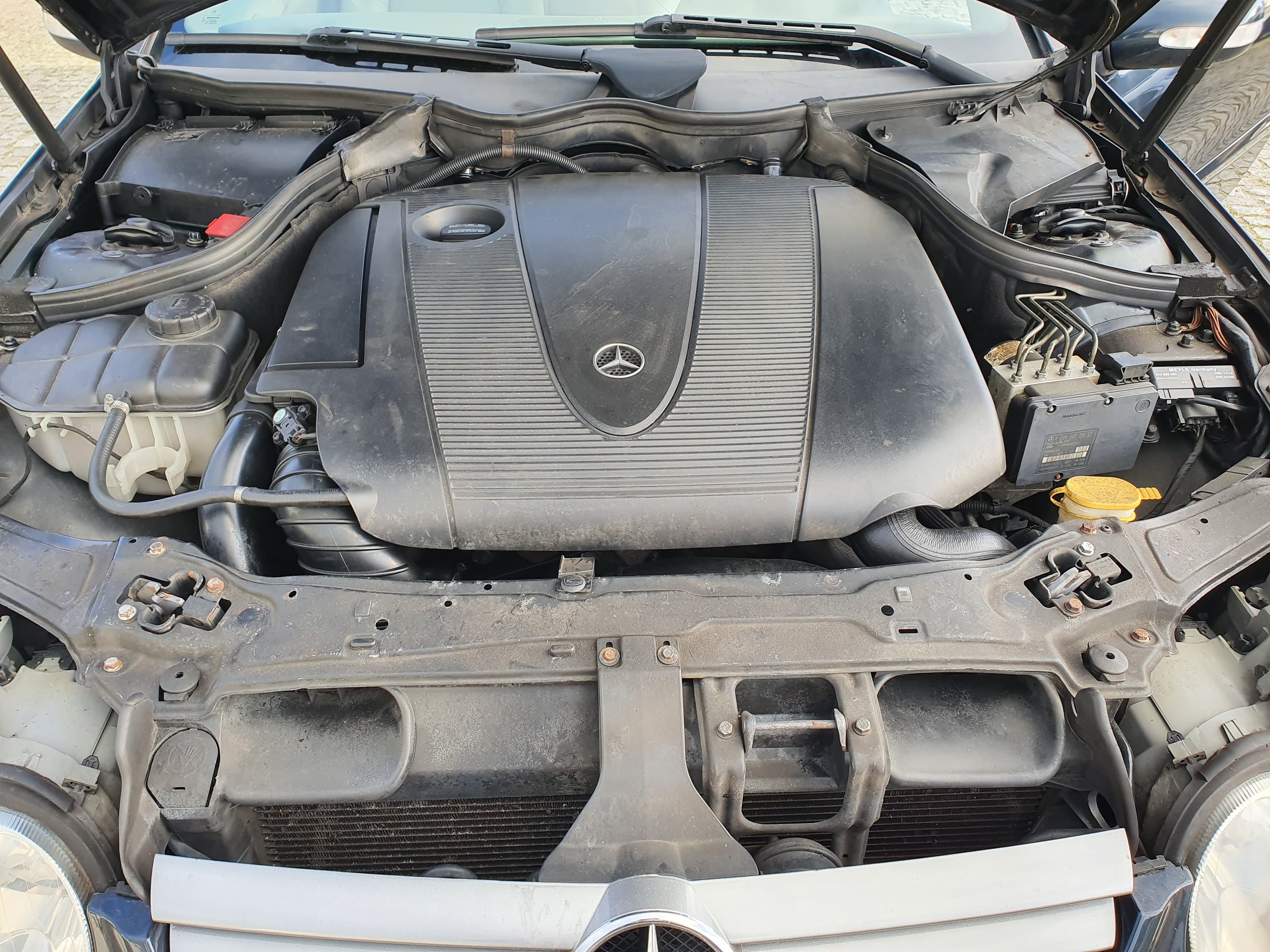 Mercedes-Benz C220 CDI · Ano 2004 — imagen 11