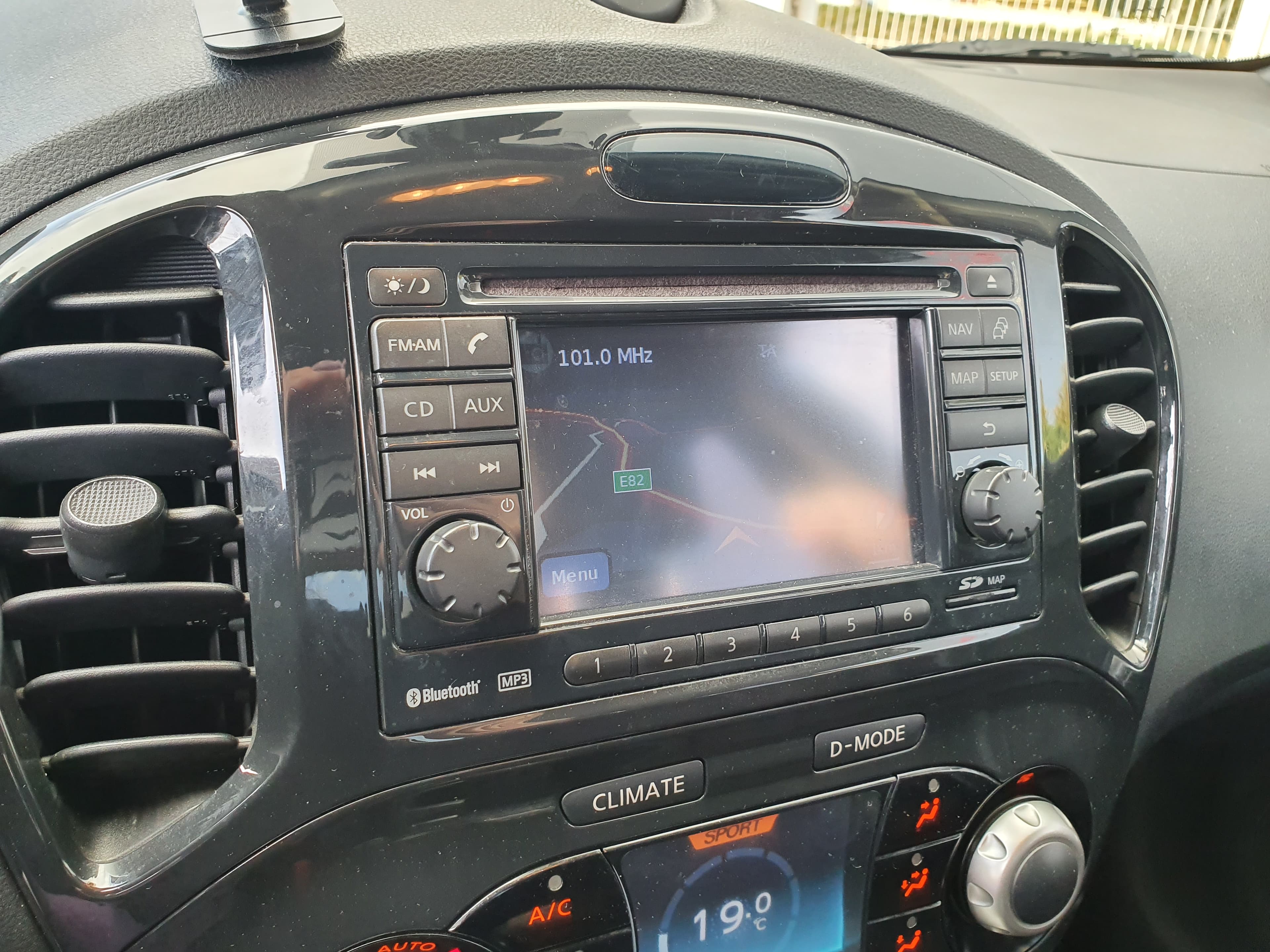Nissan Juke 1.5 DCI Tekna · Ano 2011 — image 35