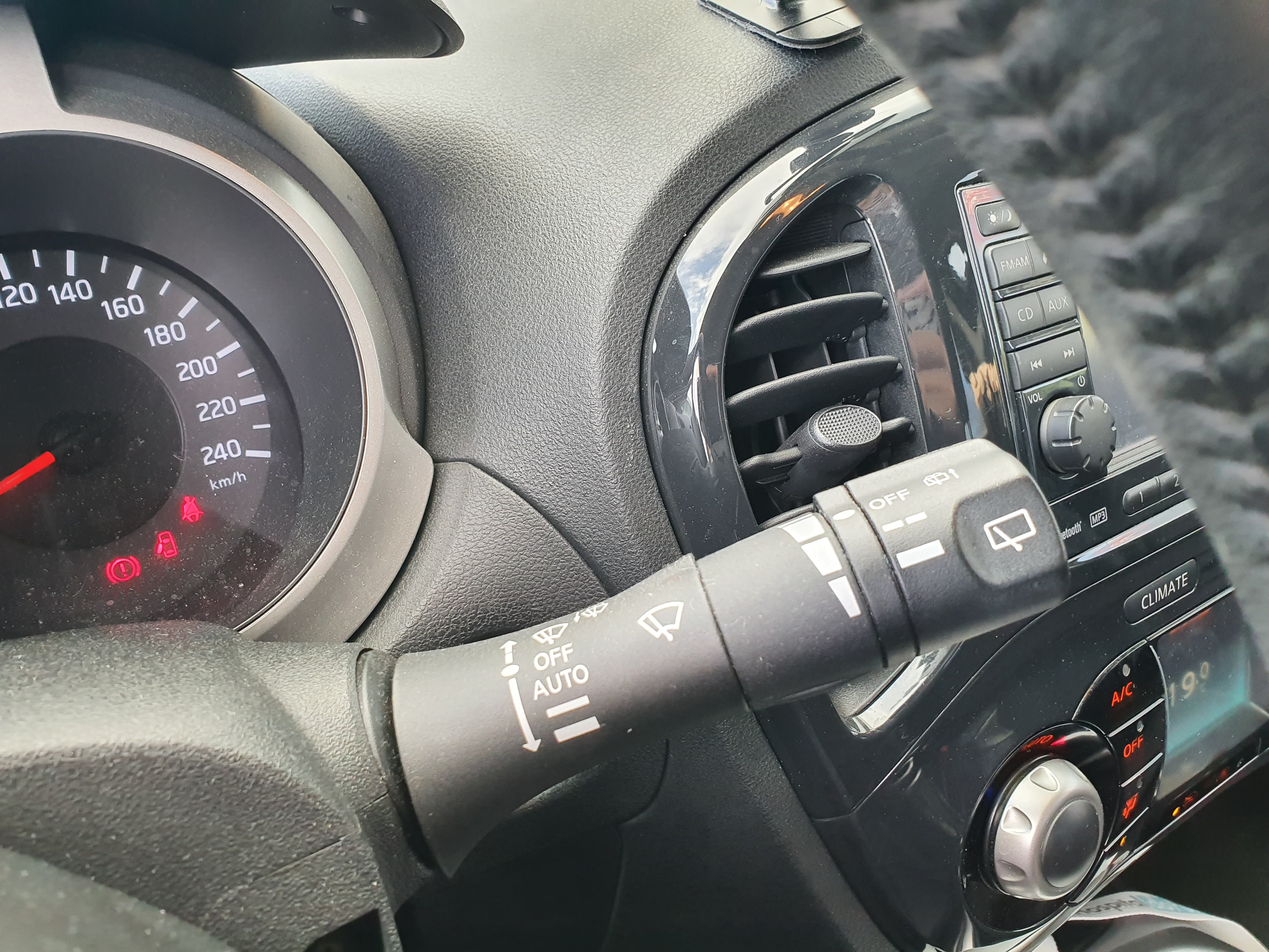 Nissan Juke 1.5 DCI Tekna · Ano 2011 — image 29