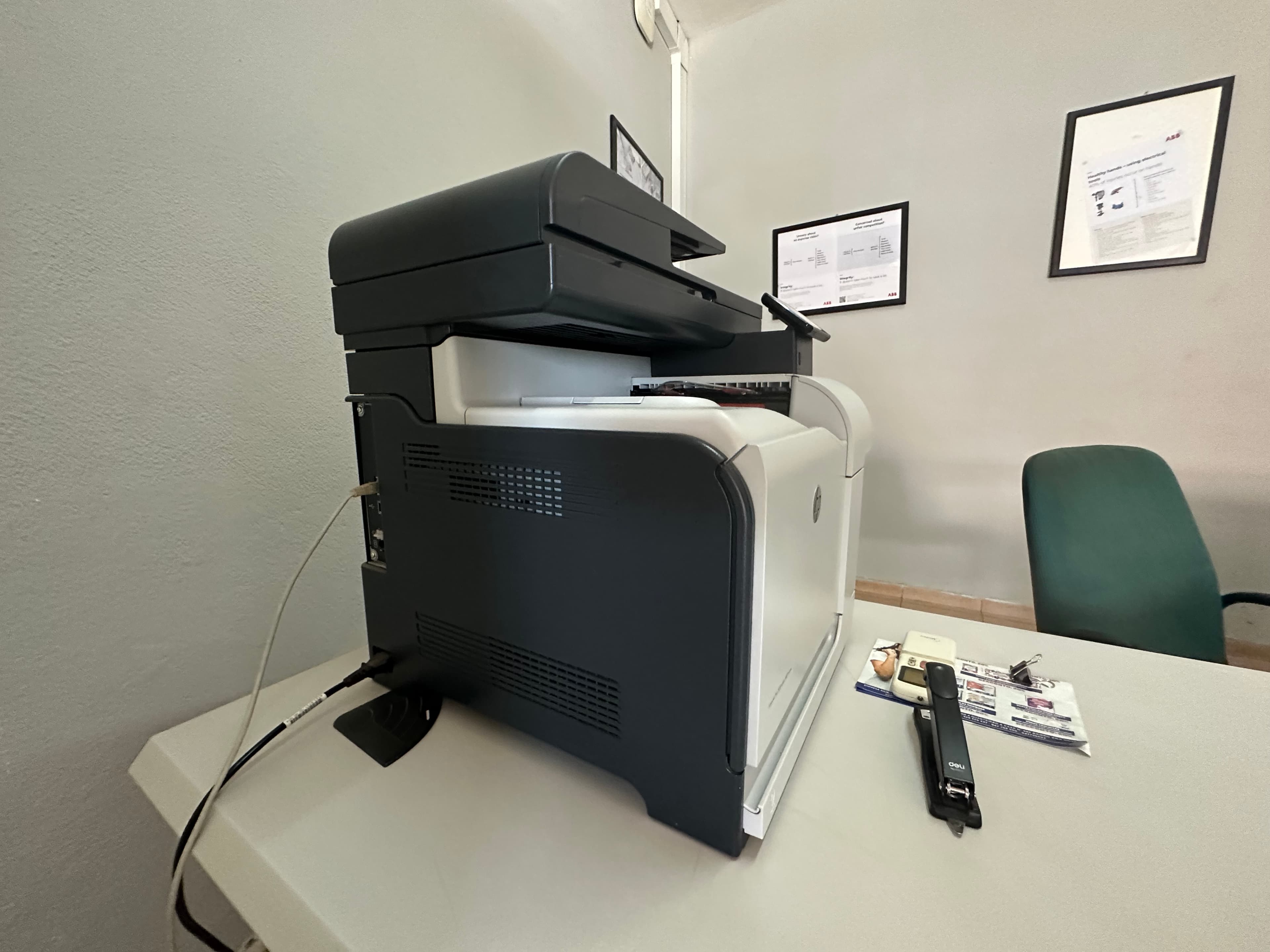 Impressora HP Laser Jet Pro 500 — image 3
