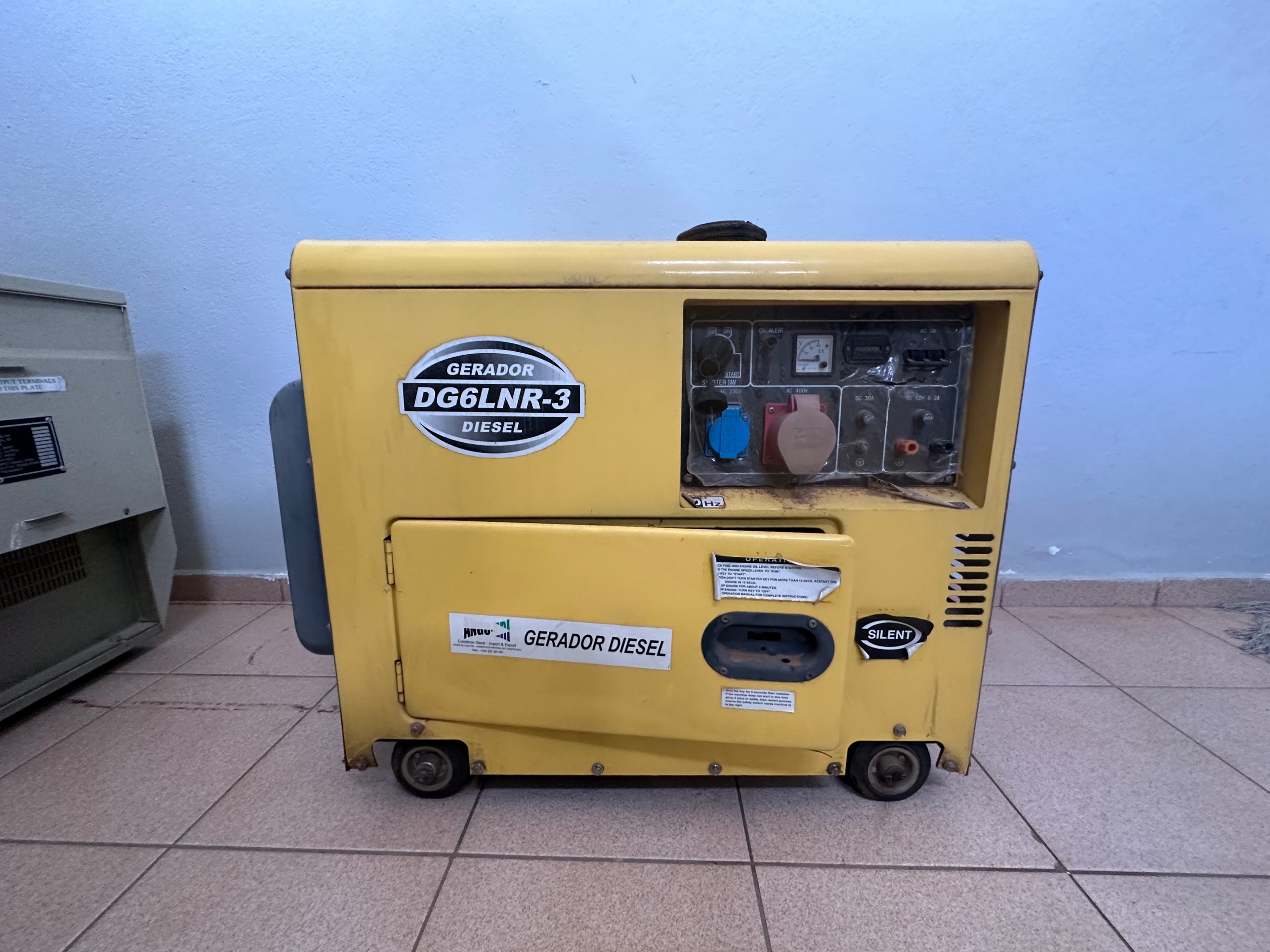 Gerador a Diesel de 7 KVA — imagen 1
