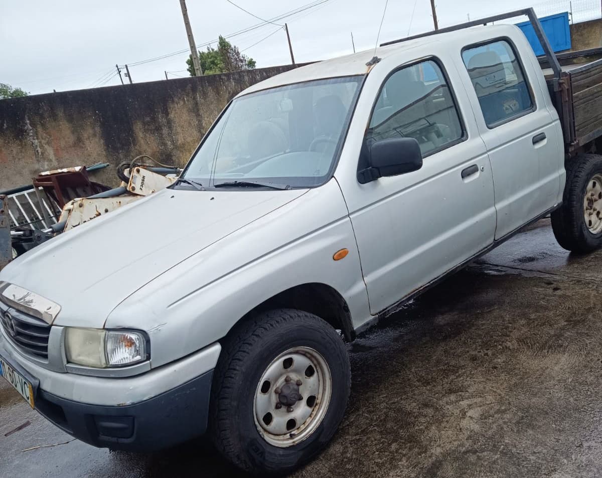Mazda · Ano 2003