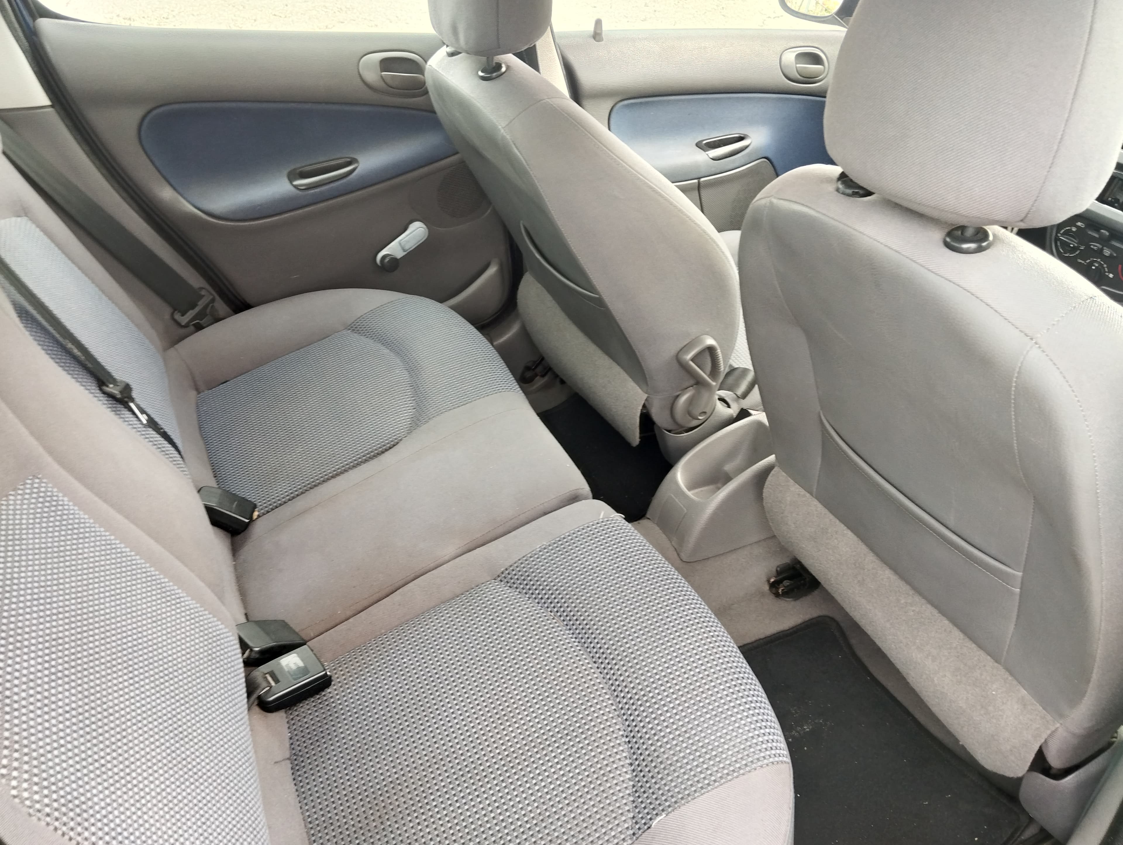 Peugeot 206 · Ano 2002 — imagen 20