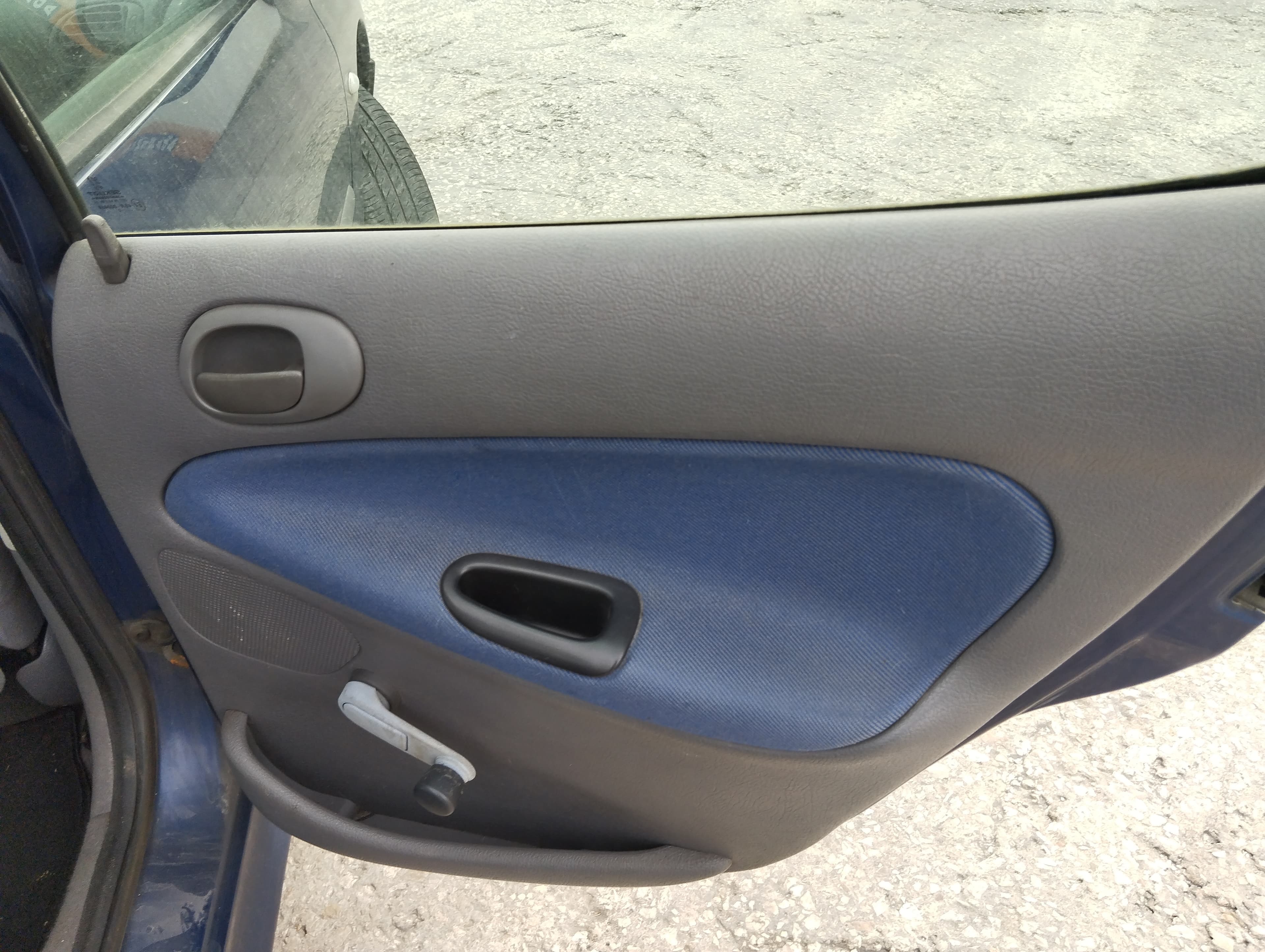 Peugeot 206 · Ano 2002 — imagen 22