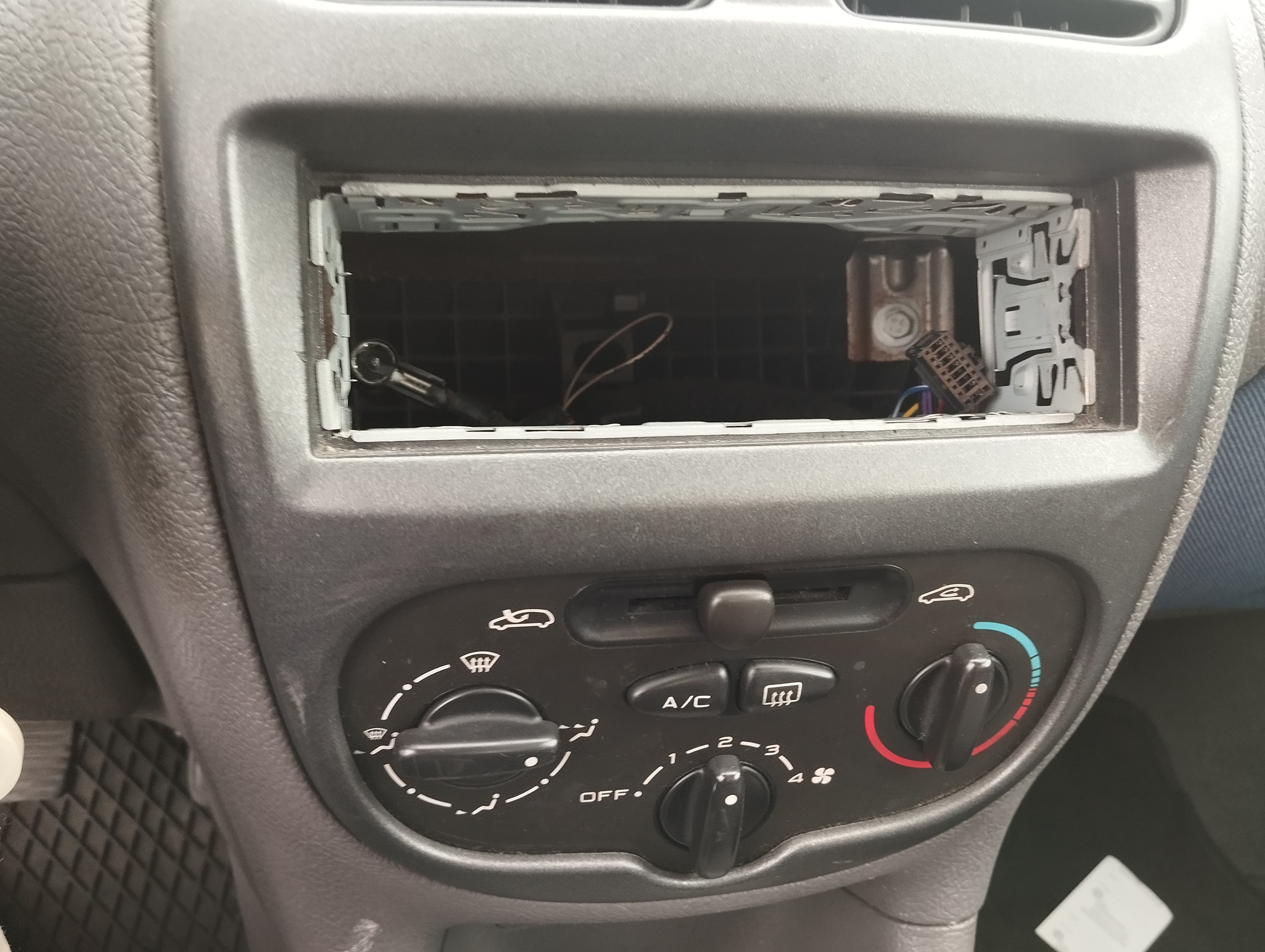 Peugeot 206 · Ano 2002 — imagen 15