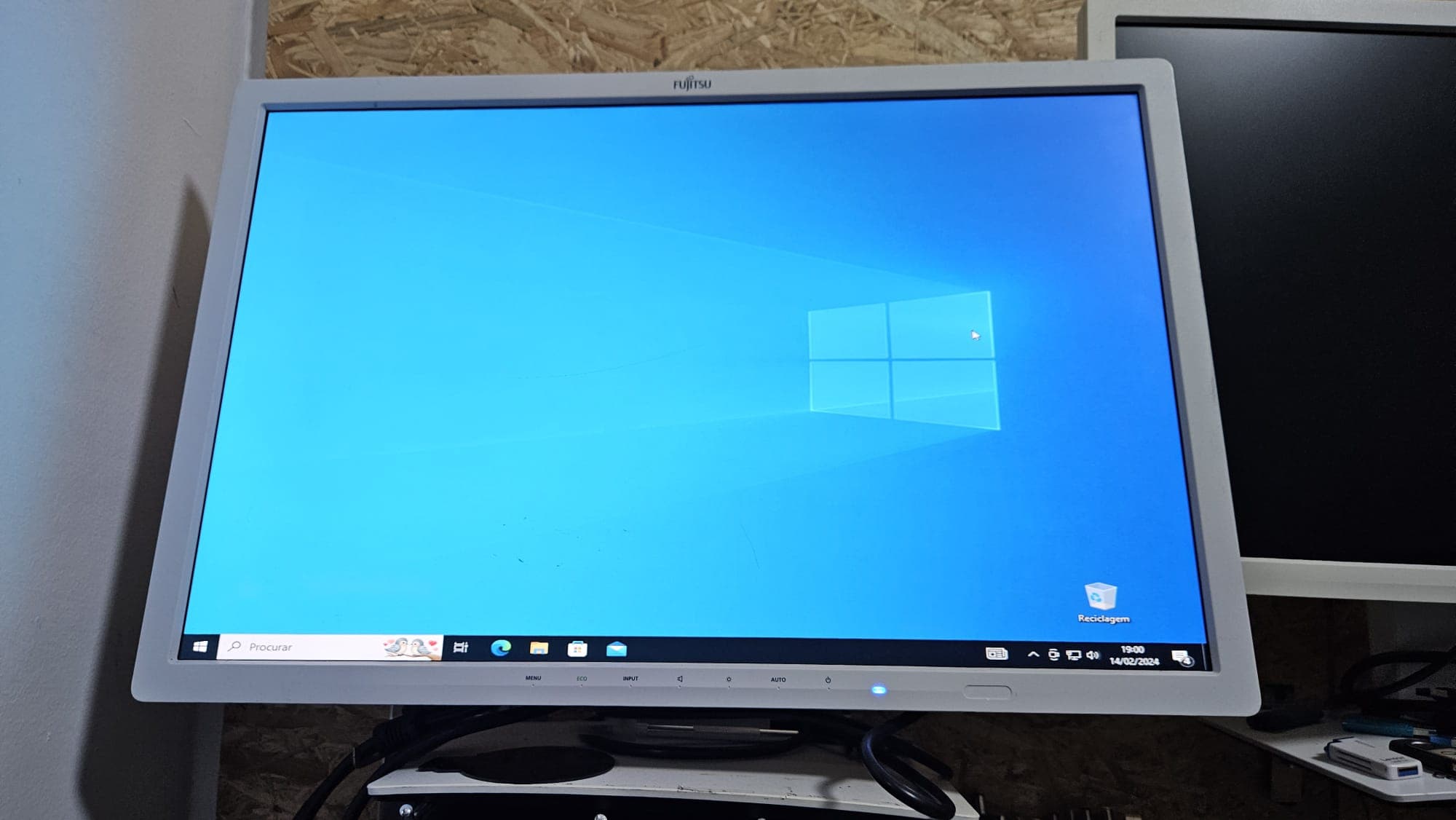 Computador Completo Workstation Dell PowerEdge T320 — imagem 1