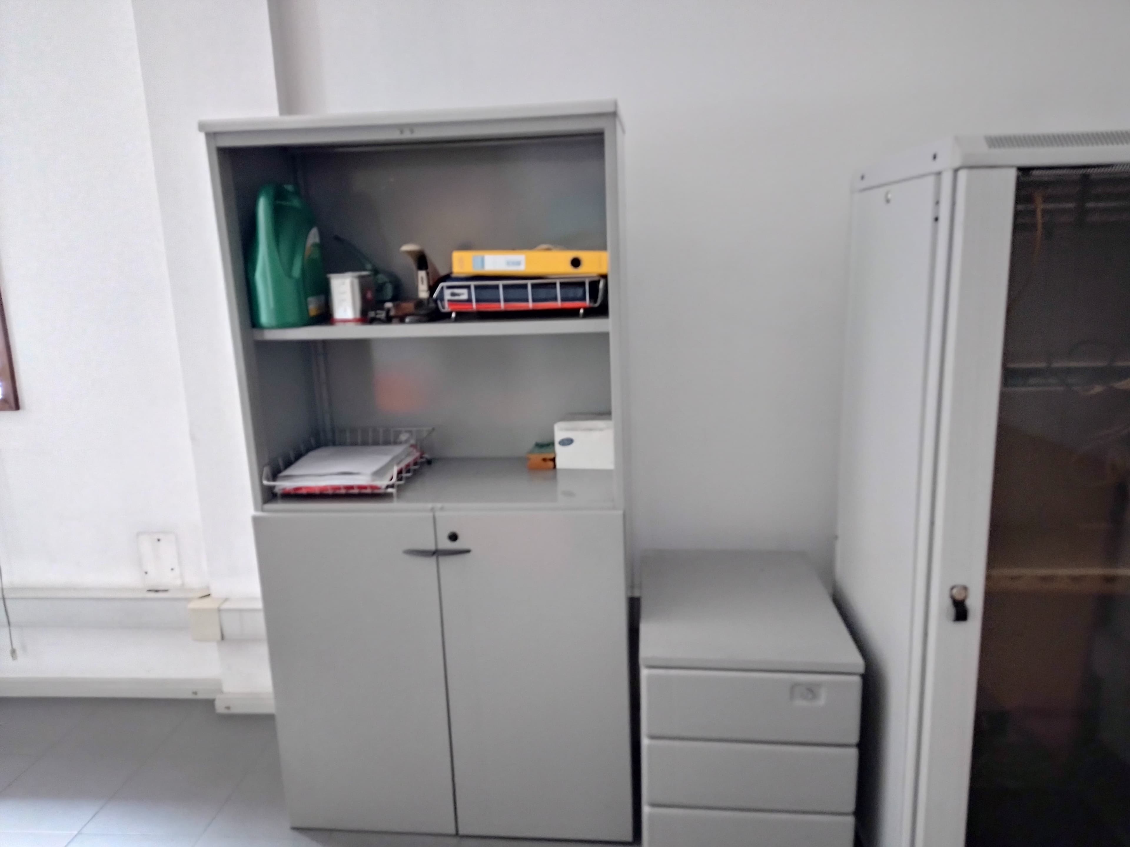 Material Informático · Mobiliário de Escritório — image 30