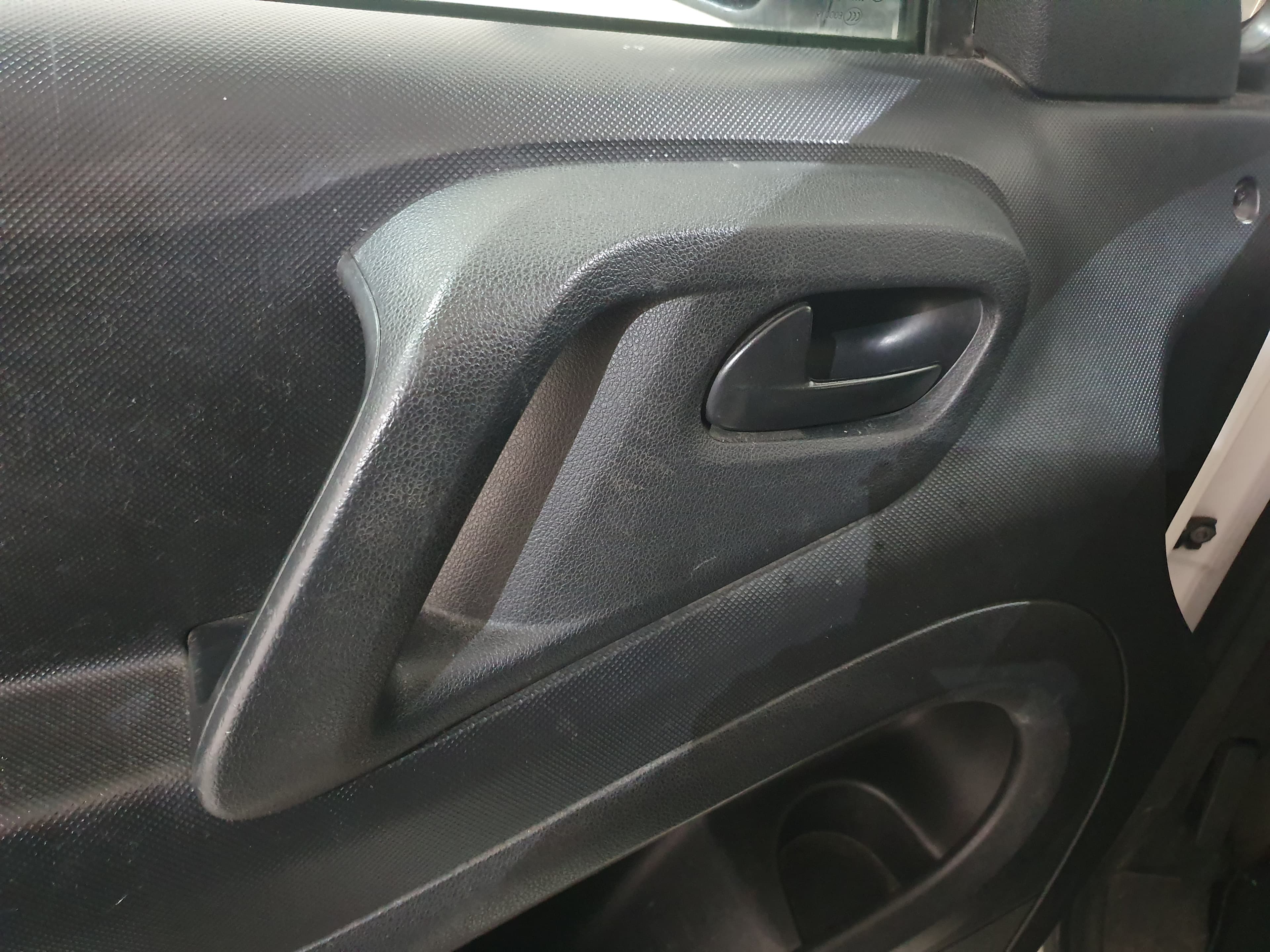 Peugeot Partner · Ano 2016 — imagem 31