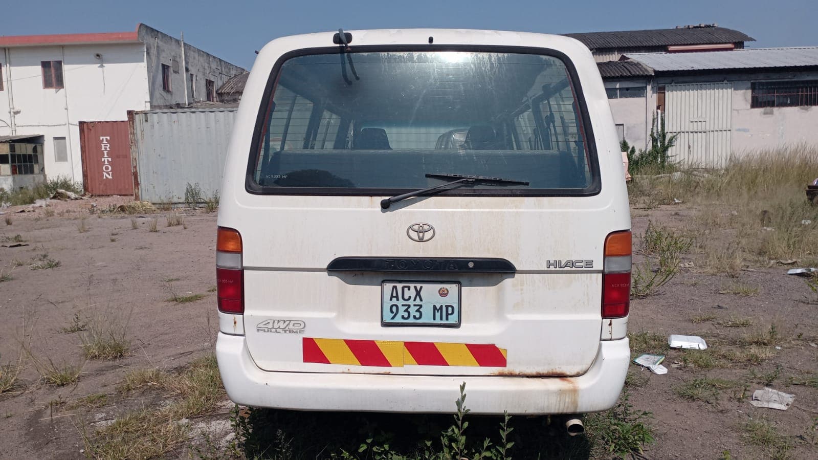 Toyota Hiace — image 5