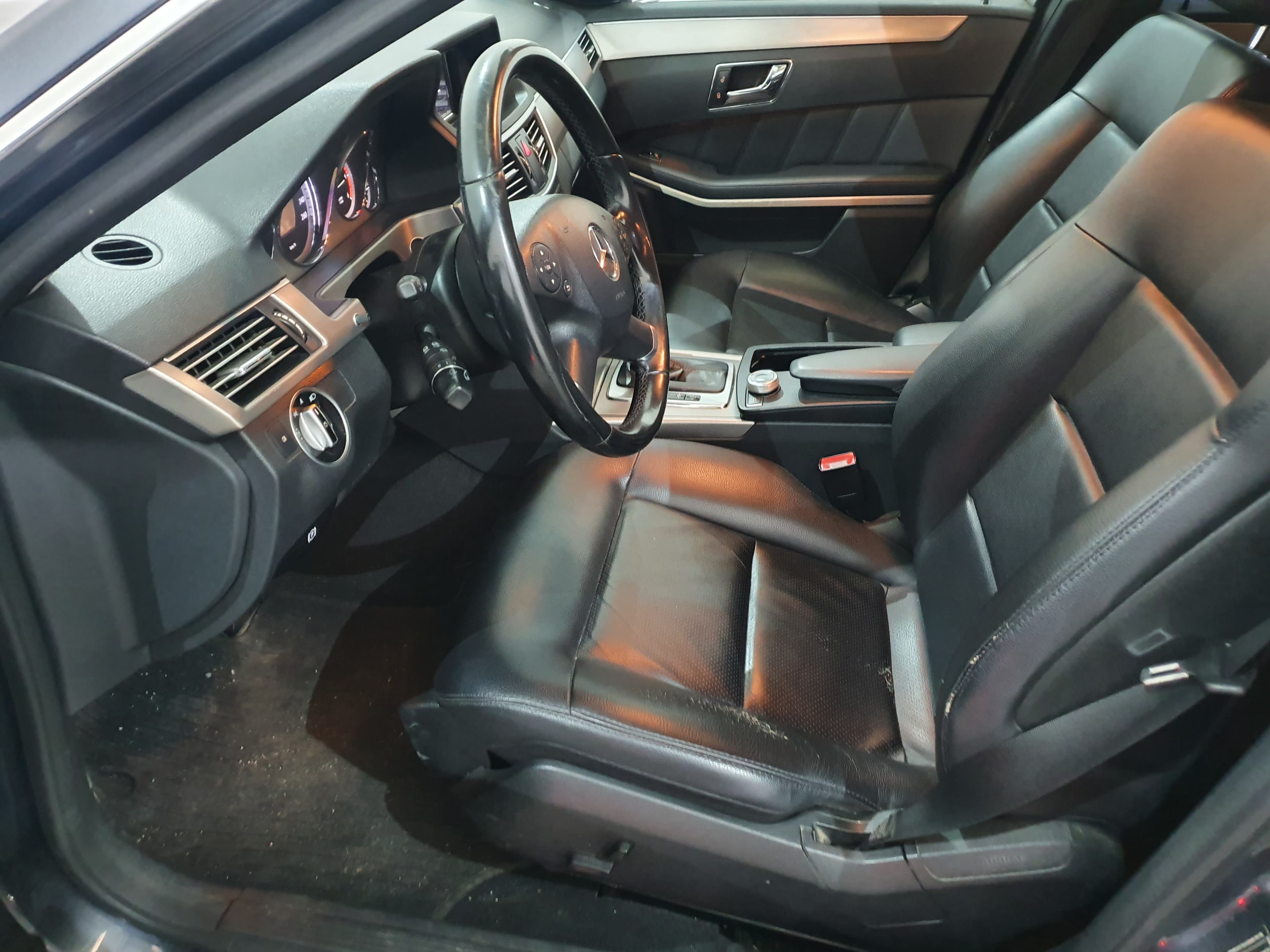 Mercedes-Benz E 250 CDI · Ano 2010 — imagem 27