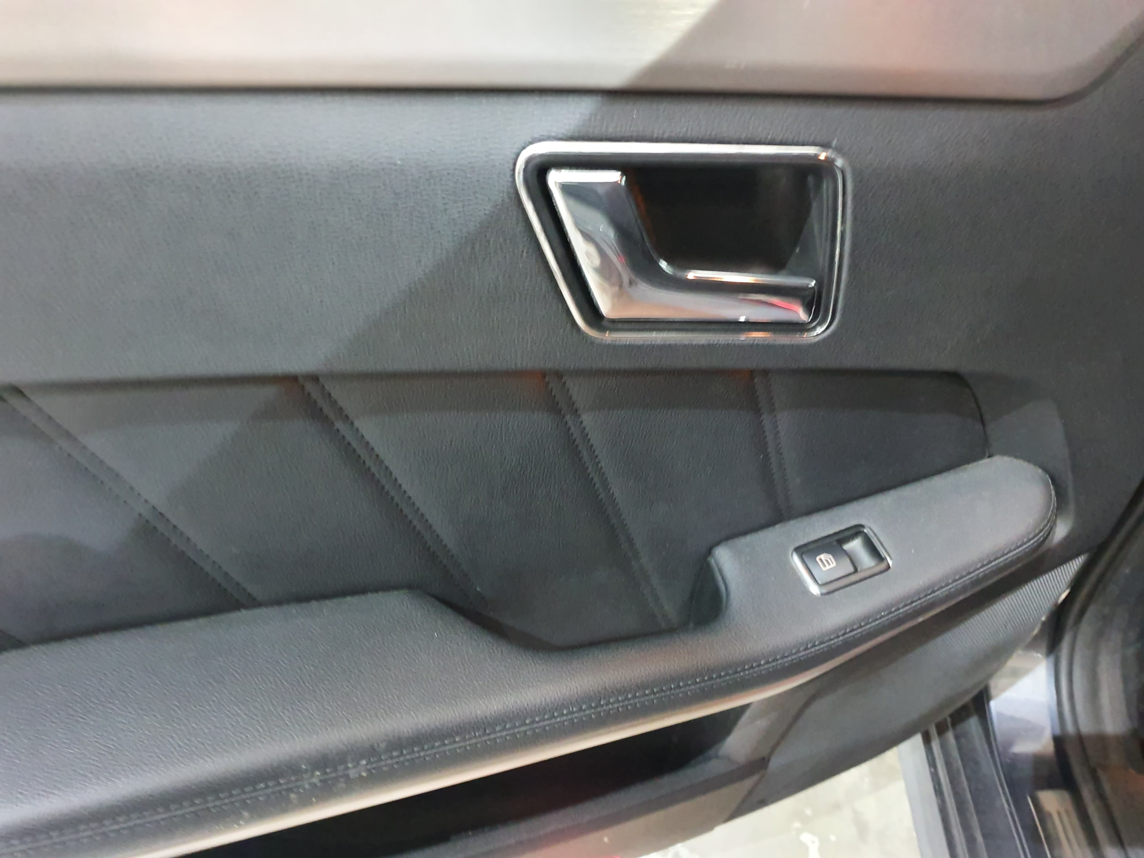 Mercedes-Benz E 250 CDI · Ano 2010 — imagem 31