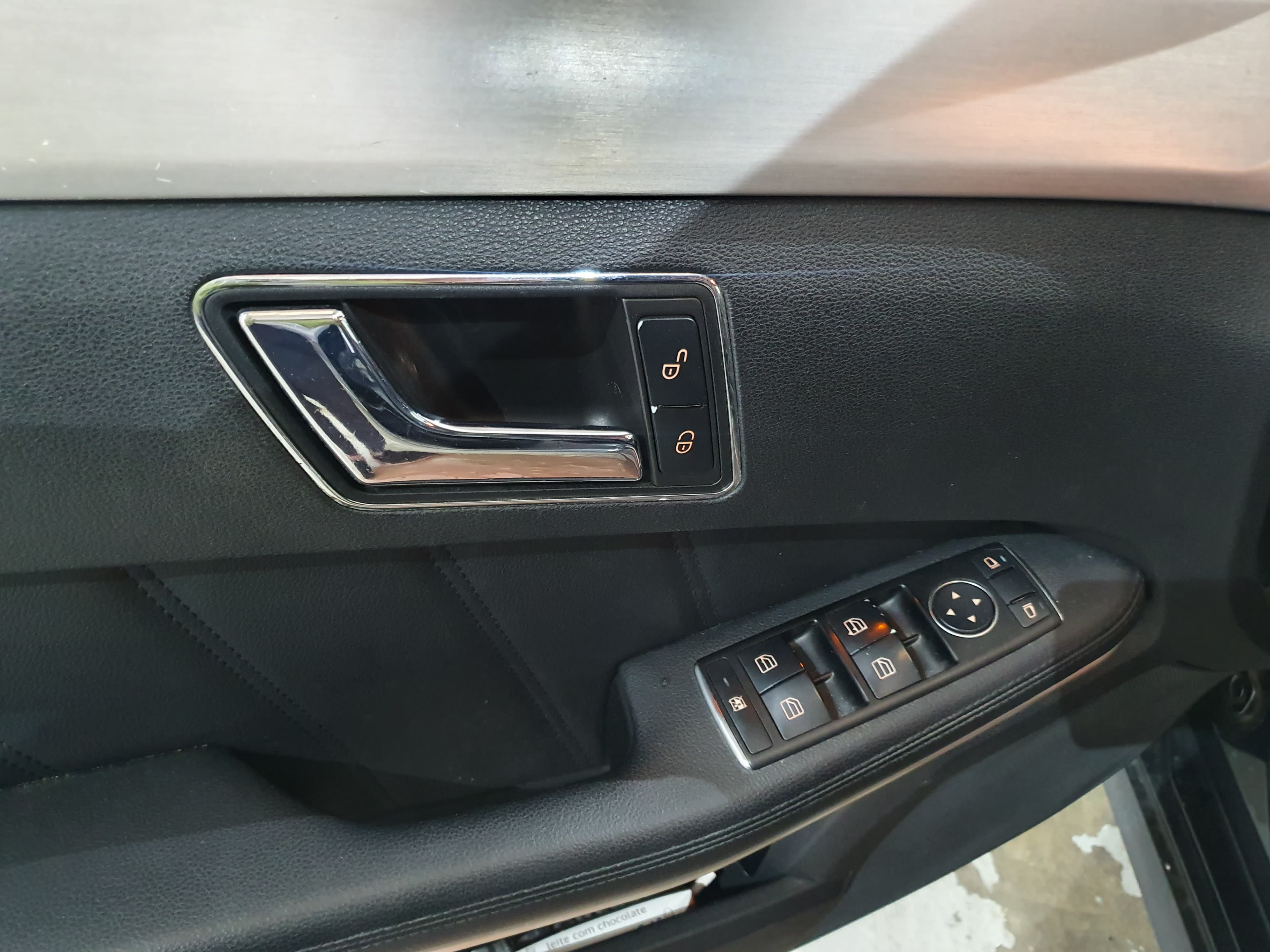 Mercedes-Benz E 250 CDI · Ano 2010 — imagem 26