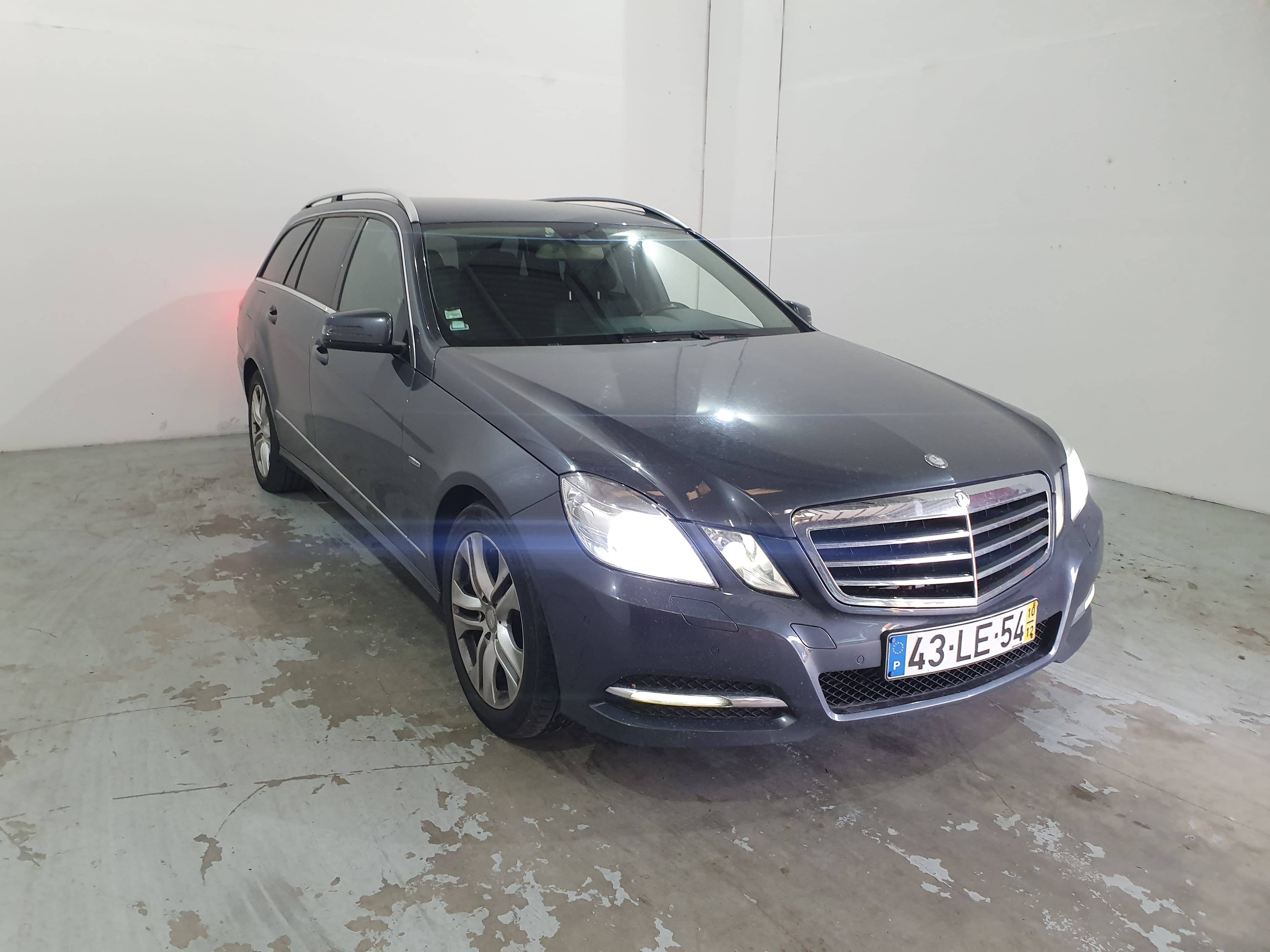 Mercedes-Benz E 250 CDI · Ano 2010 — imagem 3