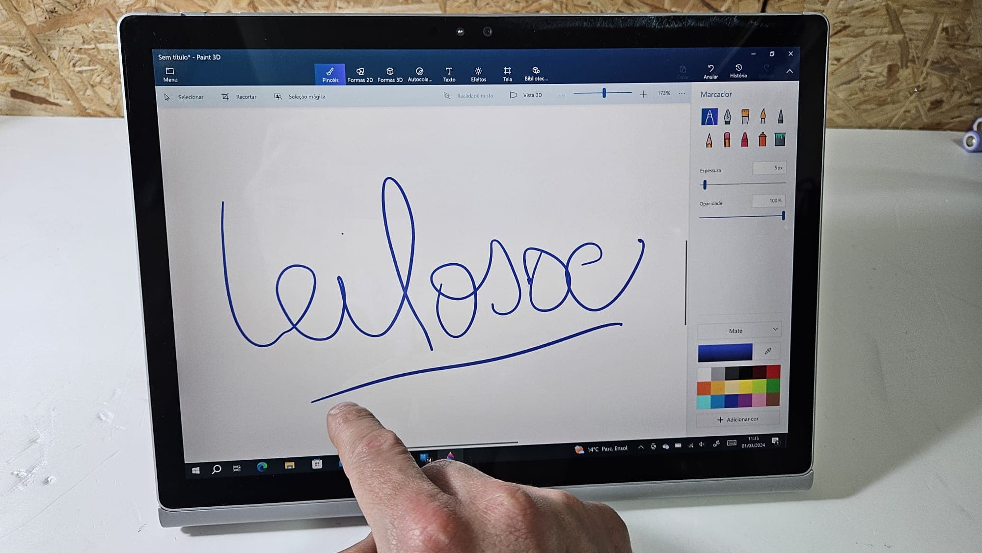 Portátil 2 em 1 Microsoft Surface Book — imagem 2