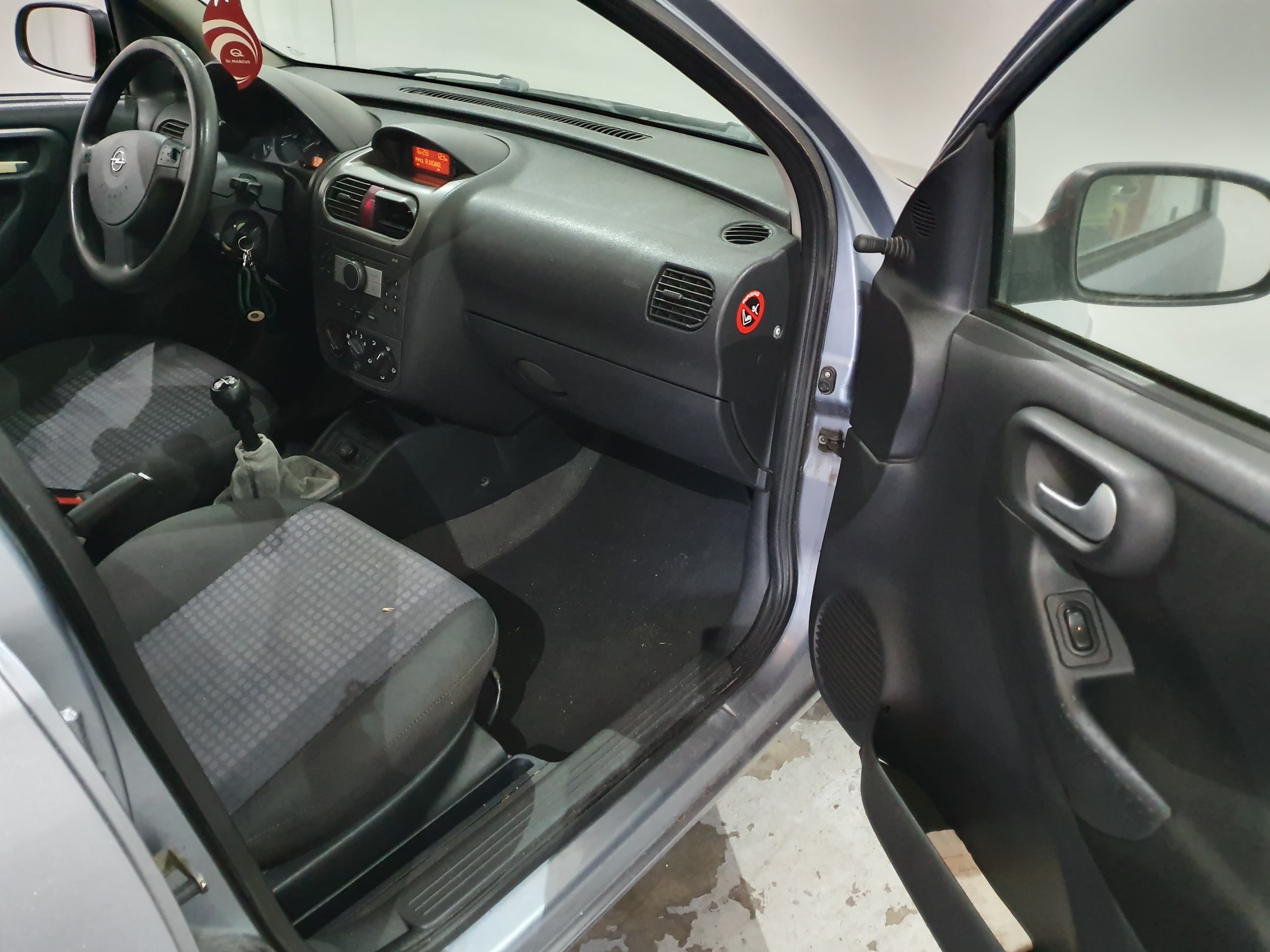 Opel Corsa · Ano 2005 — imagen 21