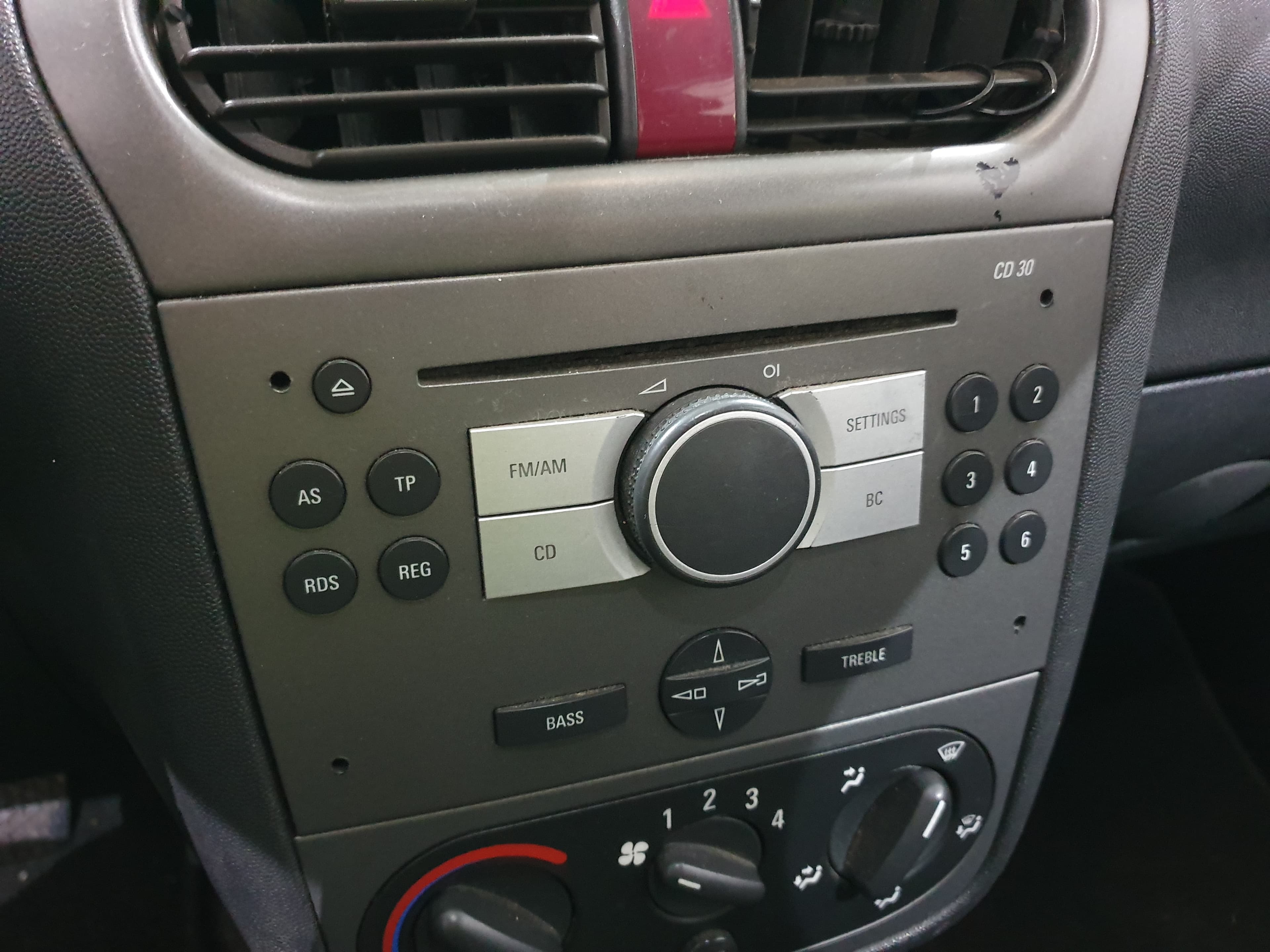 Opel Corsa · Ano 2005 — imagen 29