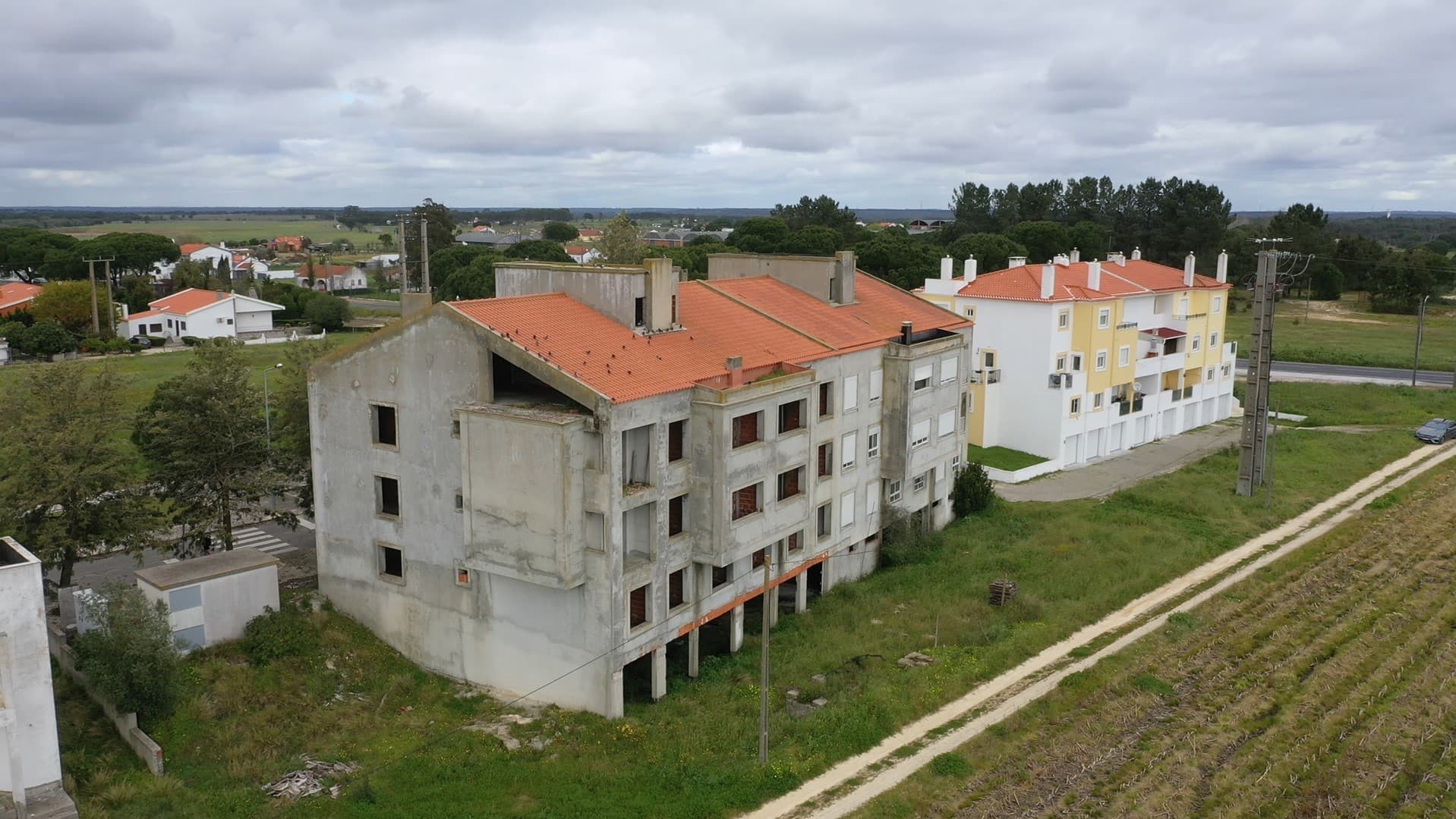 Edifício Habitacional c/ 5 Pisos · Canha, Montijo — imagen 3