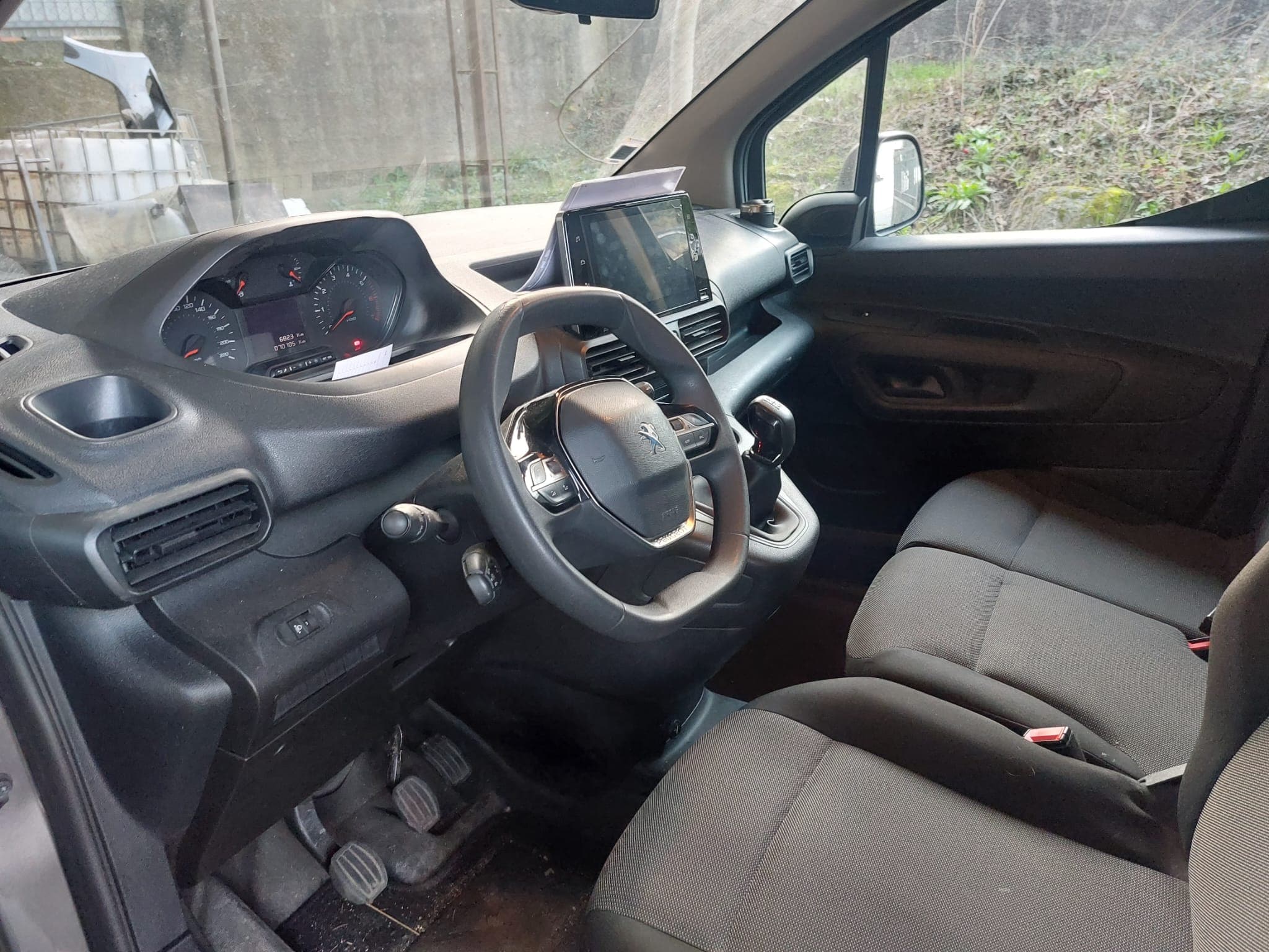 Peugeot Partner · Ano 2020 — image 10