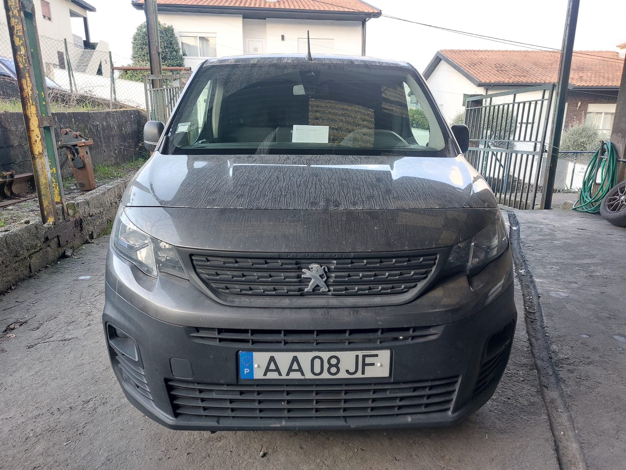 Peugeot Partner · Ano 2020 — image 2