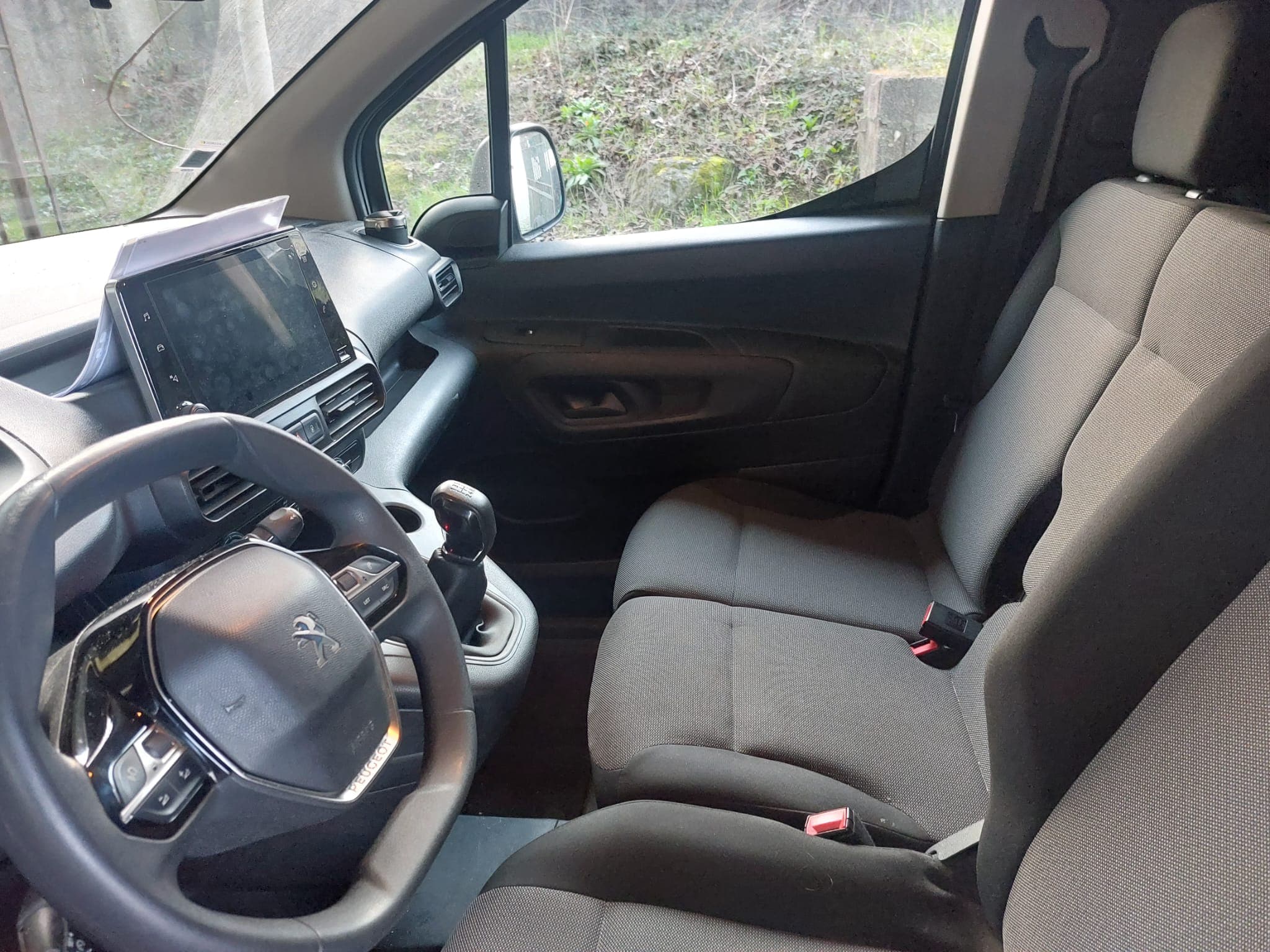 Peugeot Partner · Ano 2020 — image 9