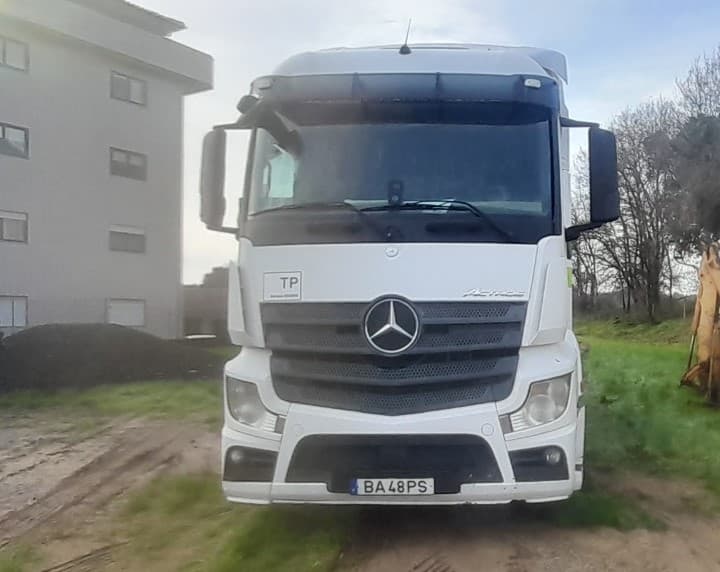 Mercedes-Benz Actros 1842 · Ano 2014 — imagem 3