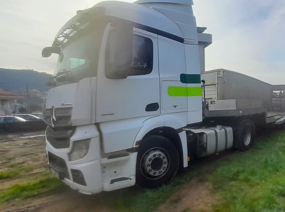 Mercedes-Benz Actros 1842 · Ano 2014 — imagem 1
