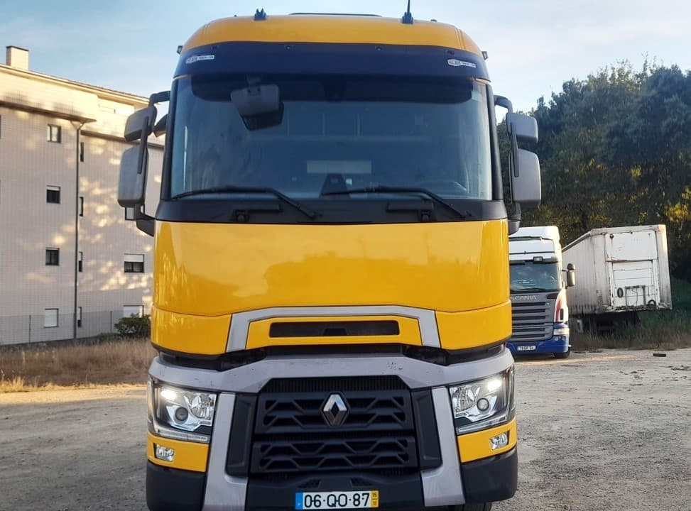 Renault T520 · Ano 2015 — imagem 3