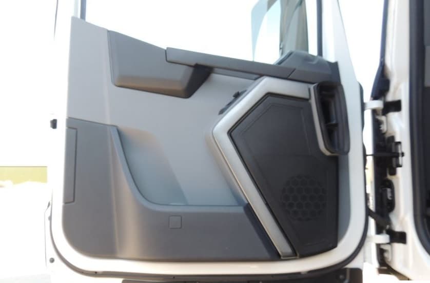 Renault T430 · Ano 2014 — image 14