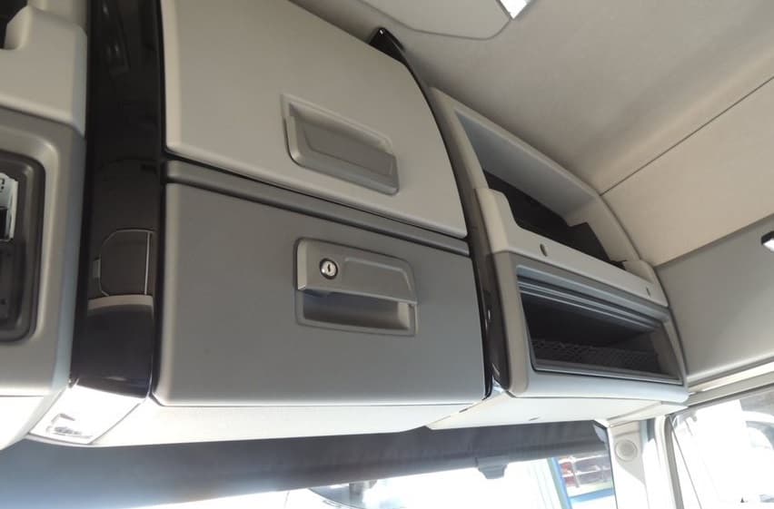 Renault T430 · Ano 2014 — image 21