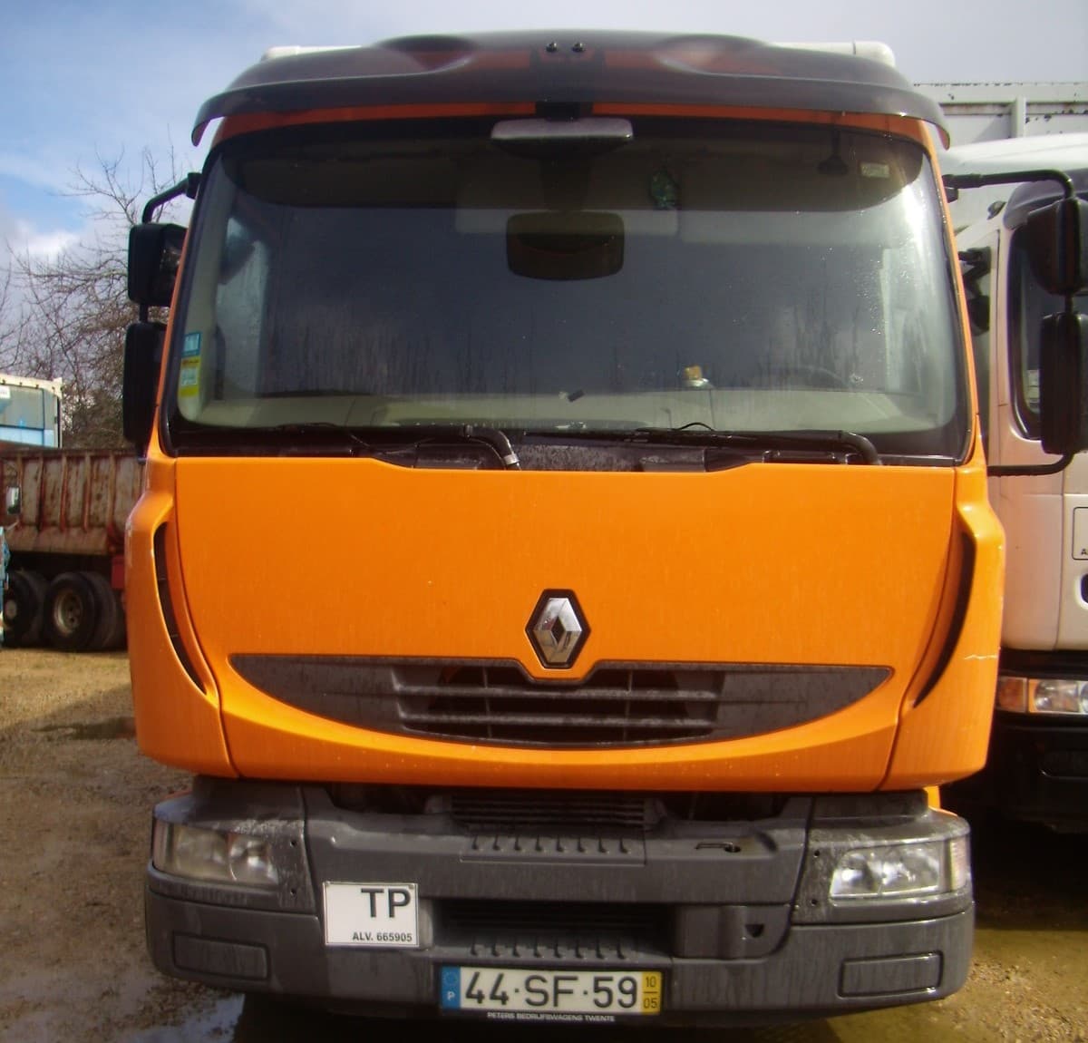 Renault Midlum 220 DXI · Ano 2010 — imagem 3