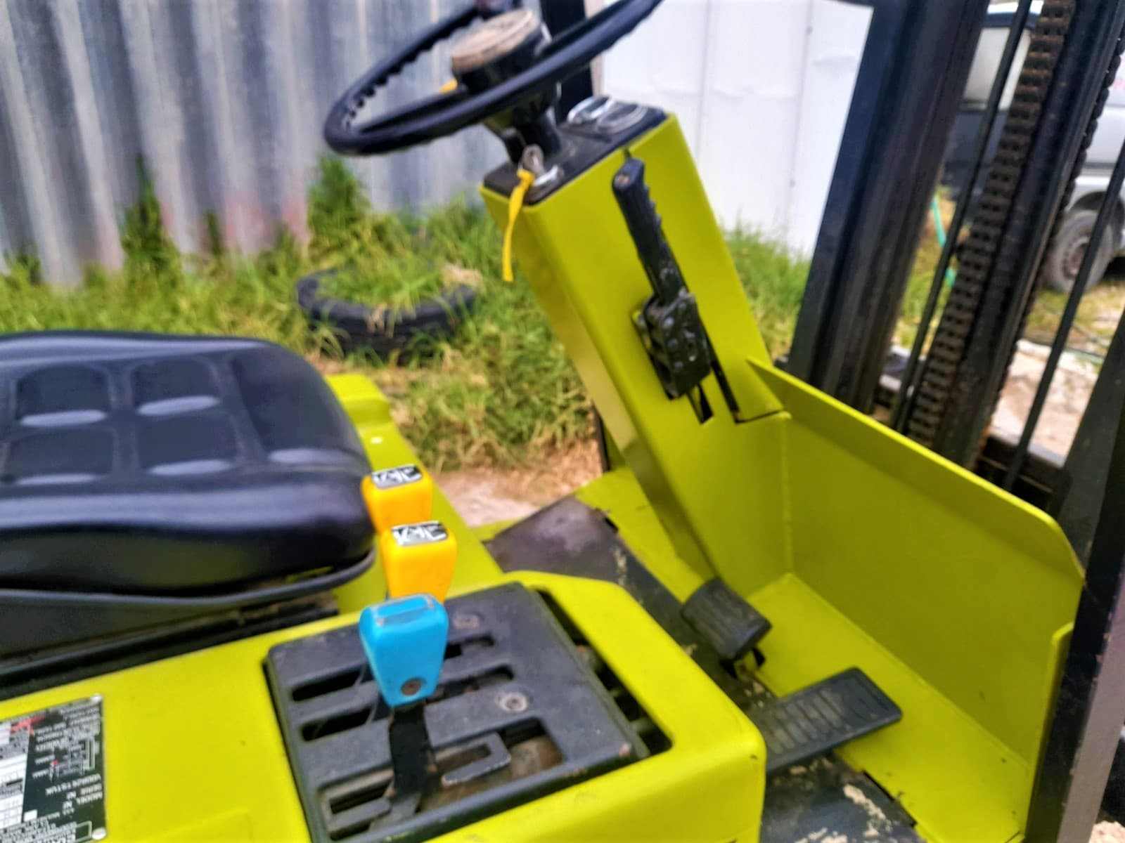 Empilhador Elétrico Clark EM 15s — imagem 5