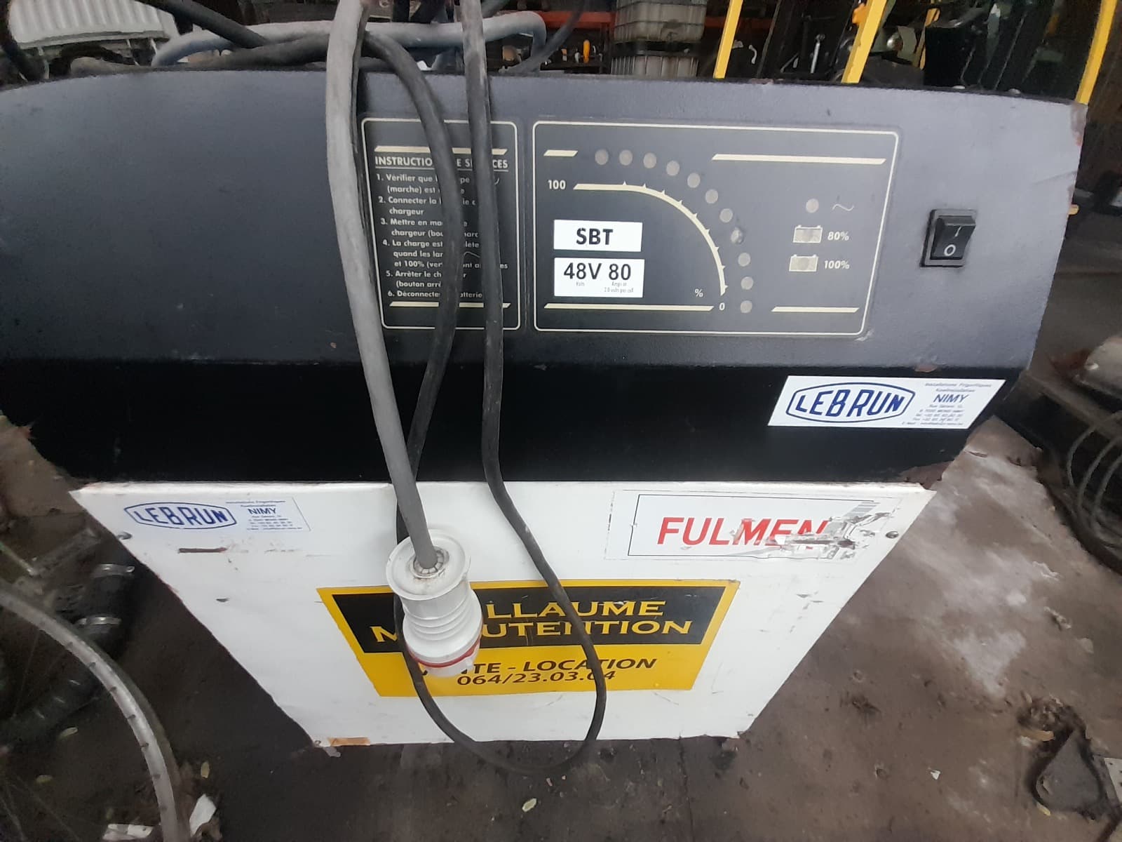 Empilhador Elétrico Clark EM 15s — imagem 10