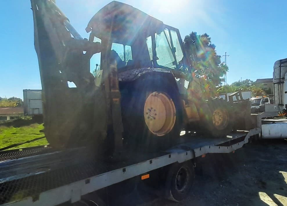 Retroescavadora Case 580 Super 4/4 — imagem 3