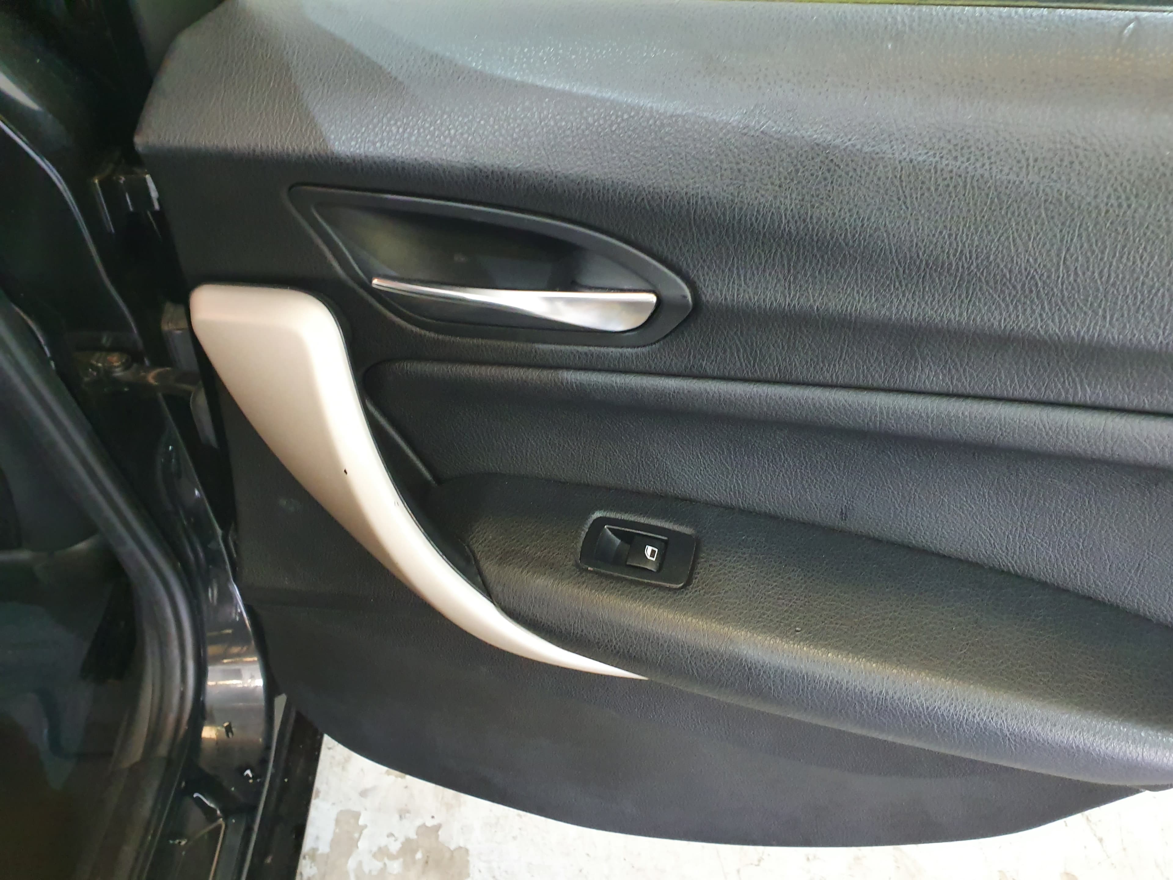 BMW 116D · Ano 2014 — imagen 30