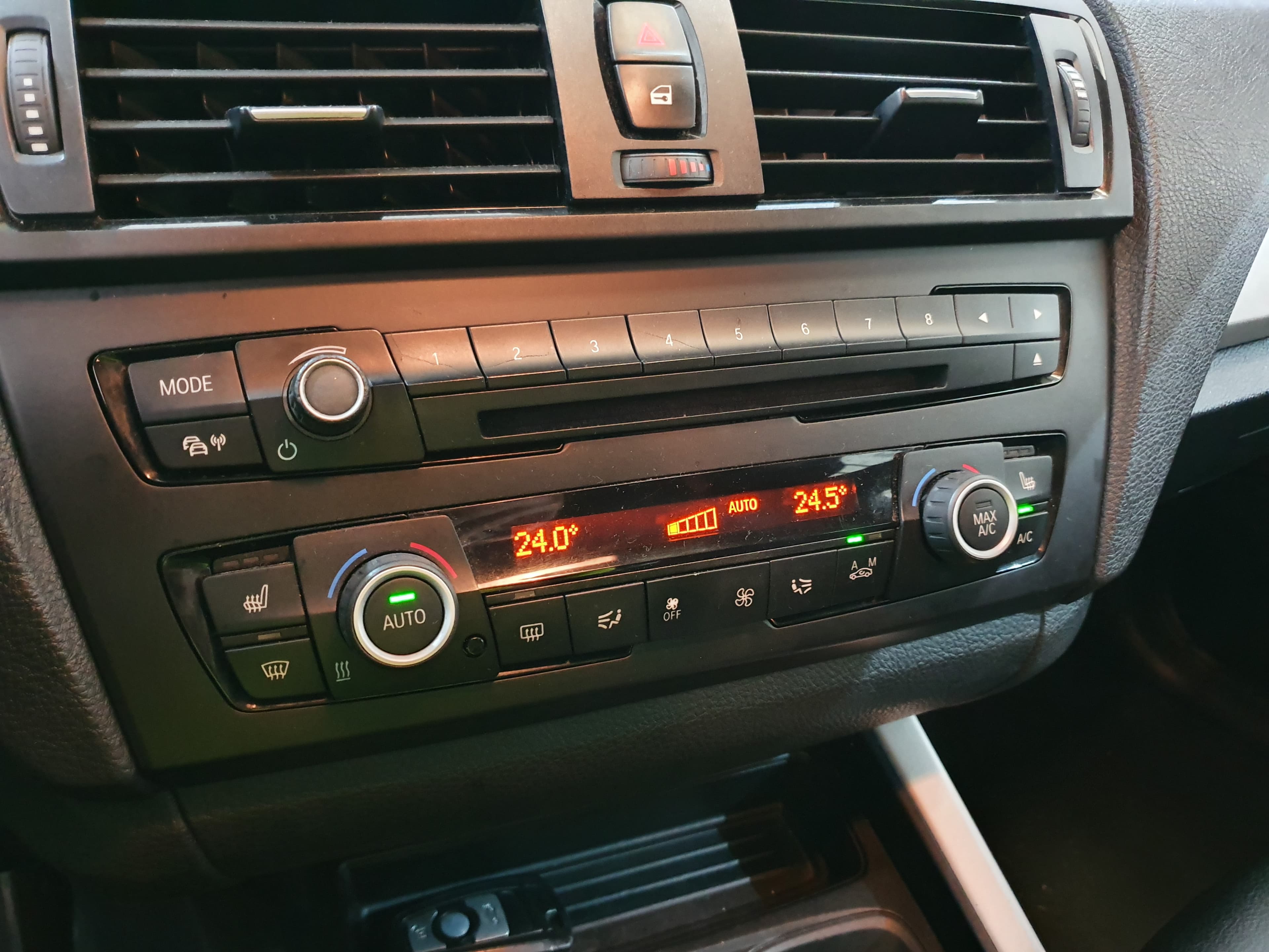 BMW 116D · Ano 2014 — imagen 39