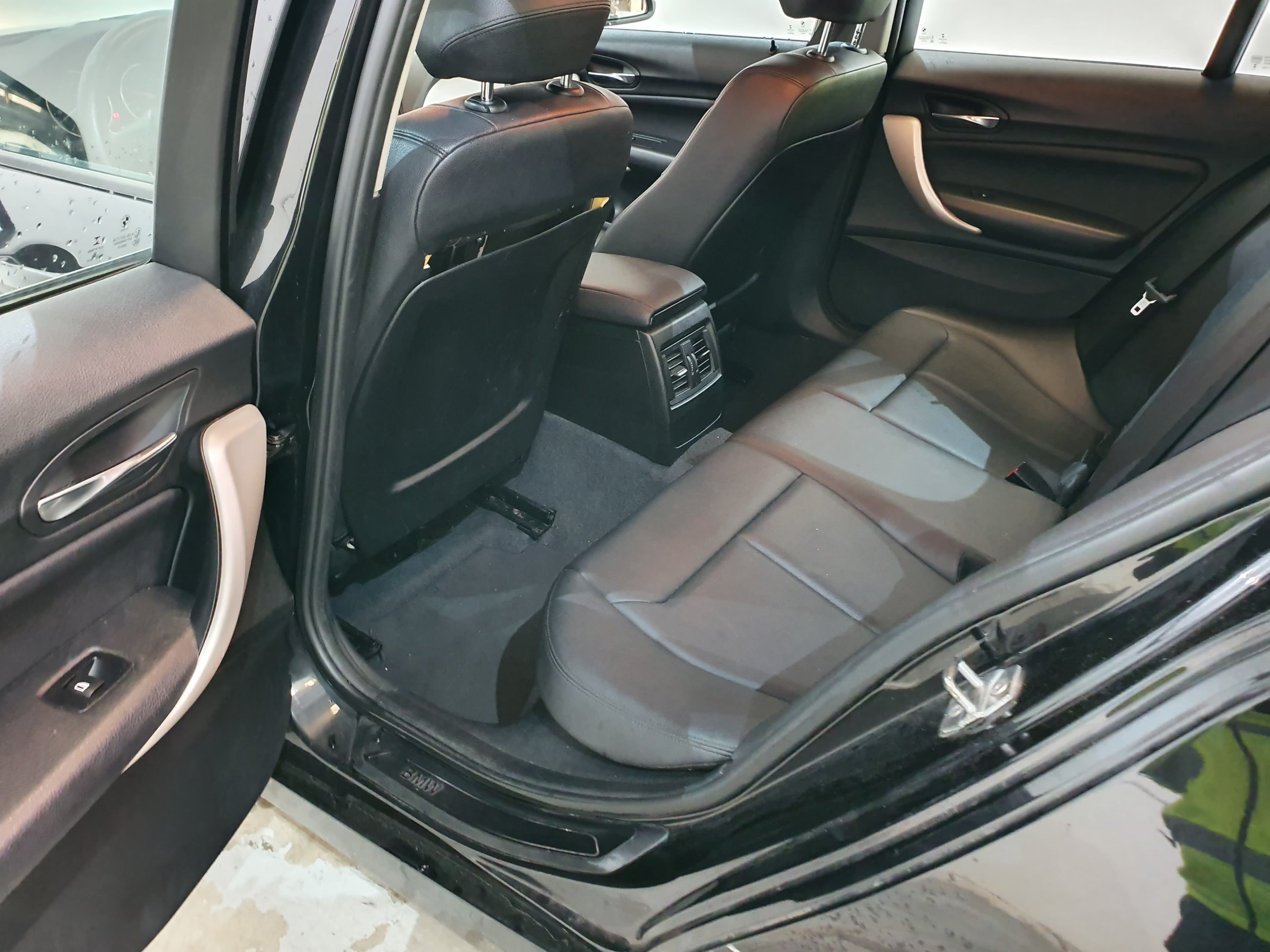 BMW 116D · Ano 2014 — imagen 32