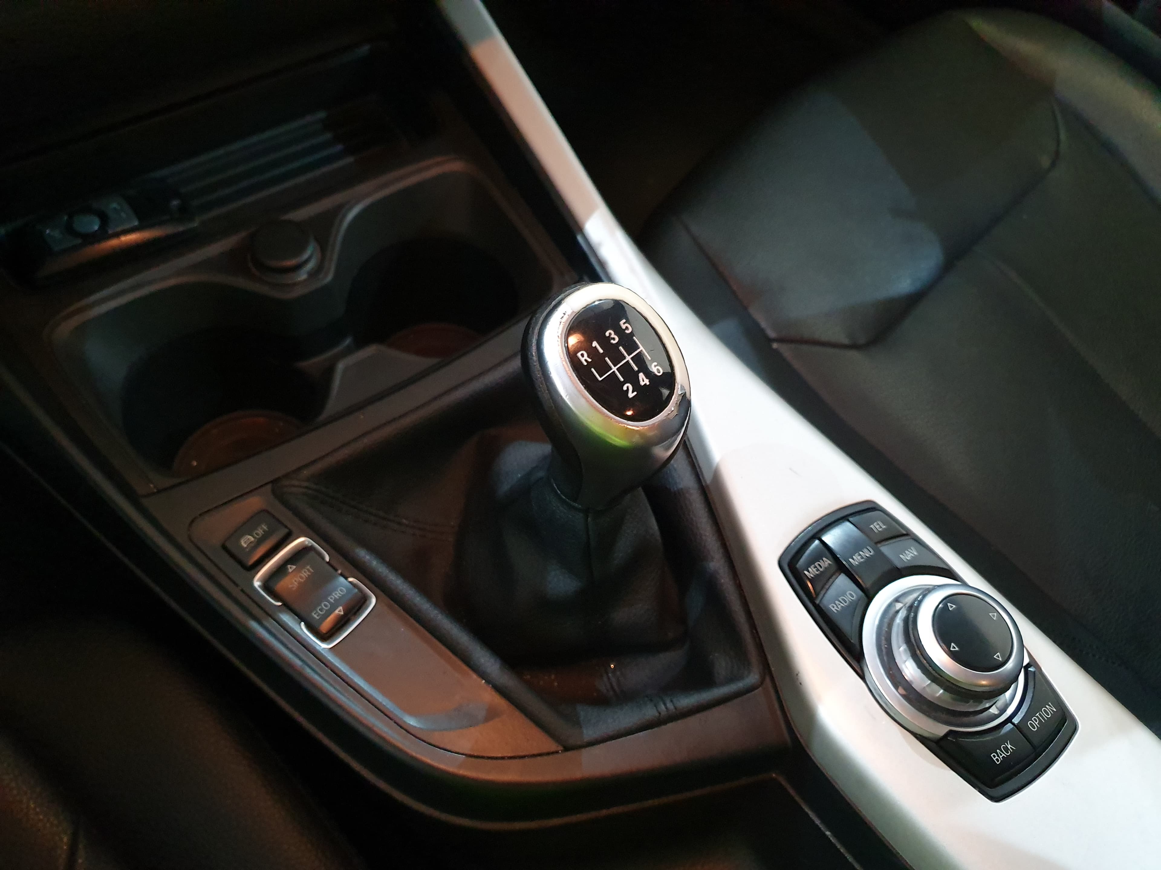 BMW 116D · Ano 2014 — imagen 40