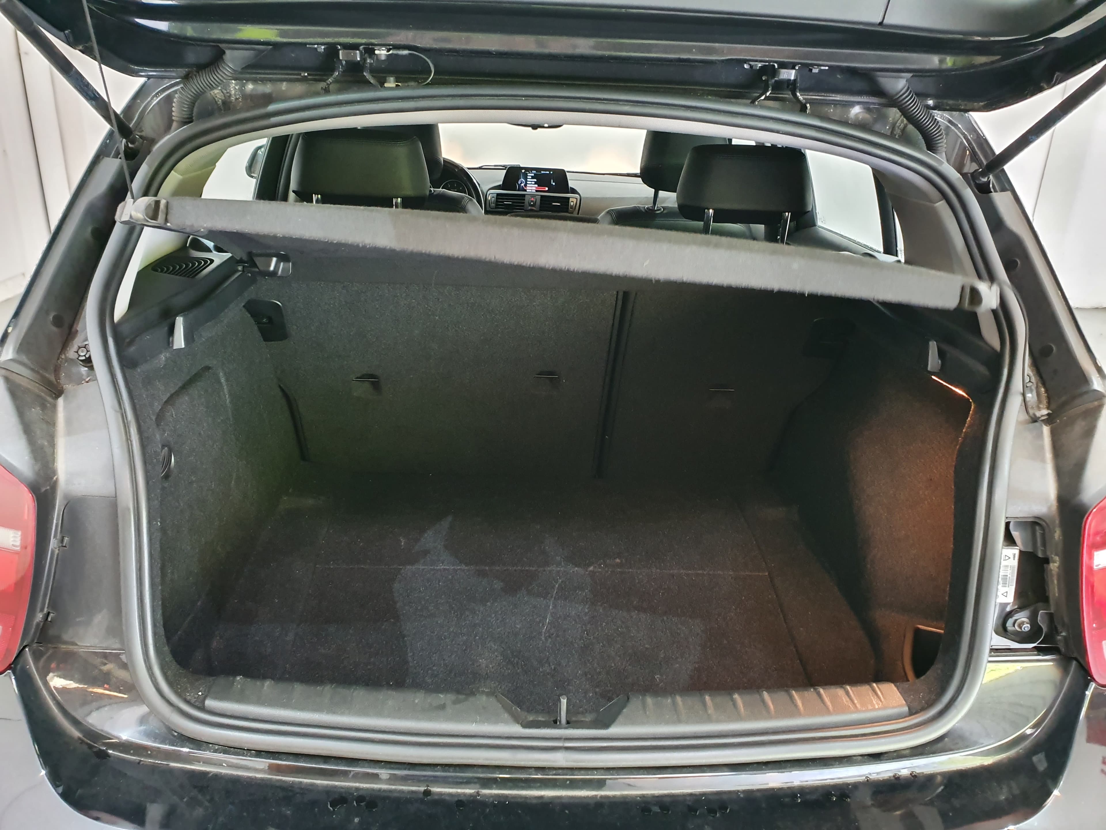 BMW 116D · Ano 2014 — imagen 8