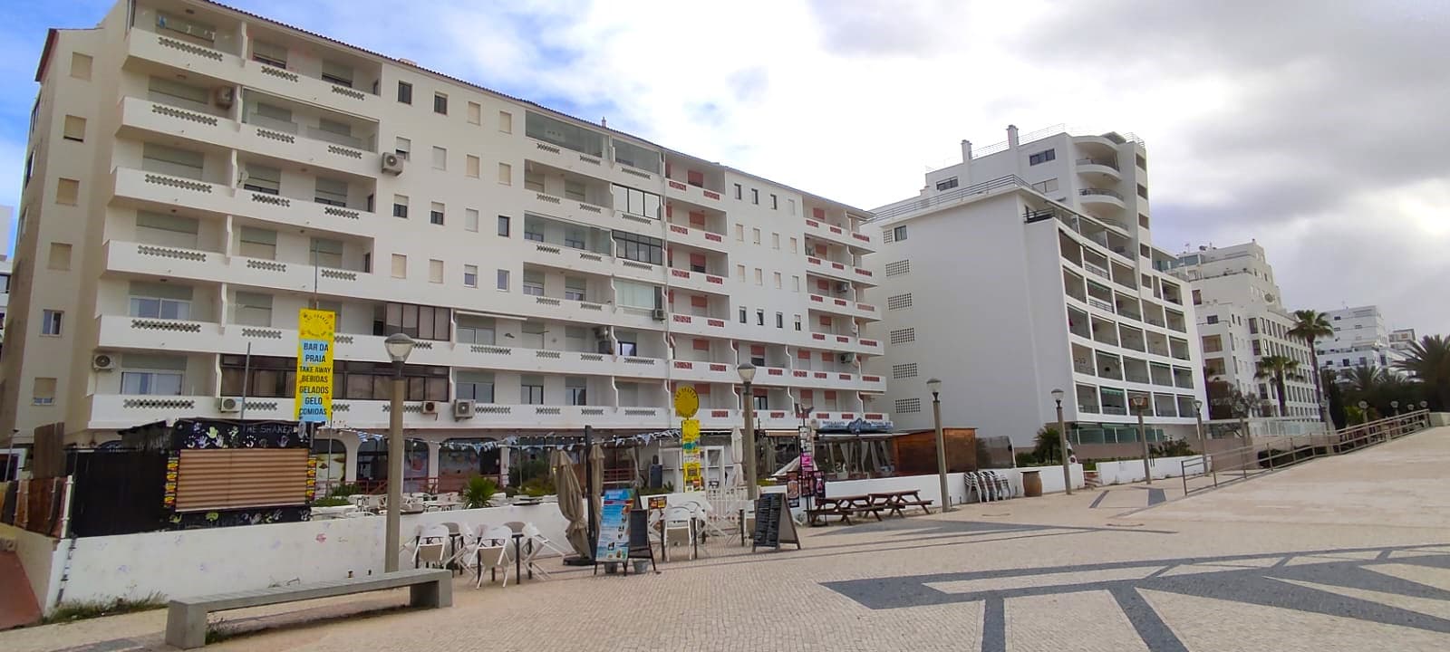 Apartamento T2 · Quarteira — imagen 1