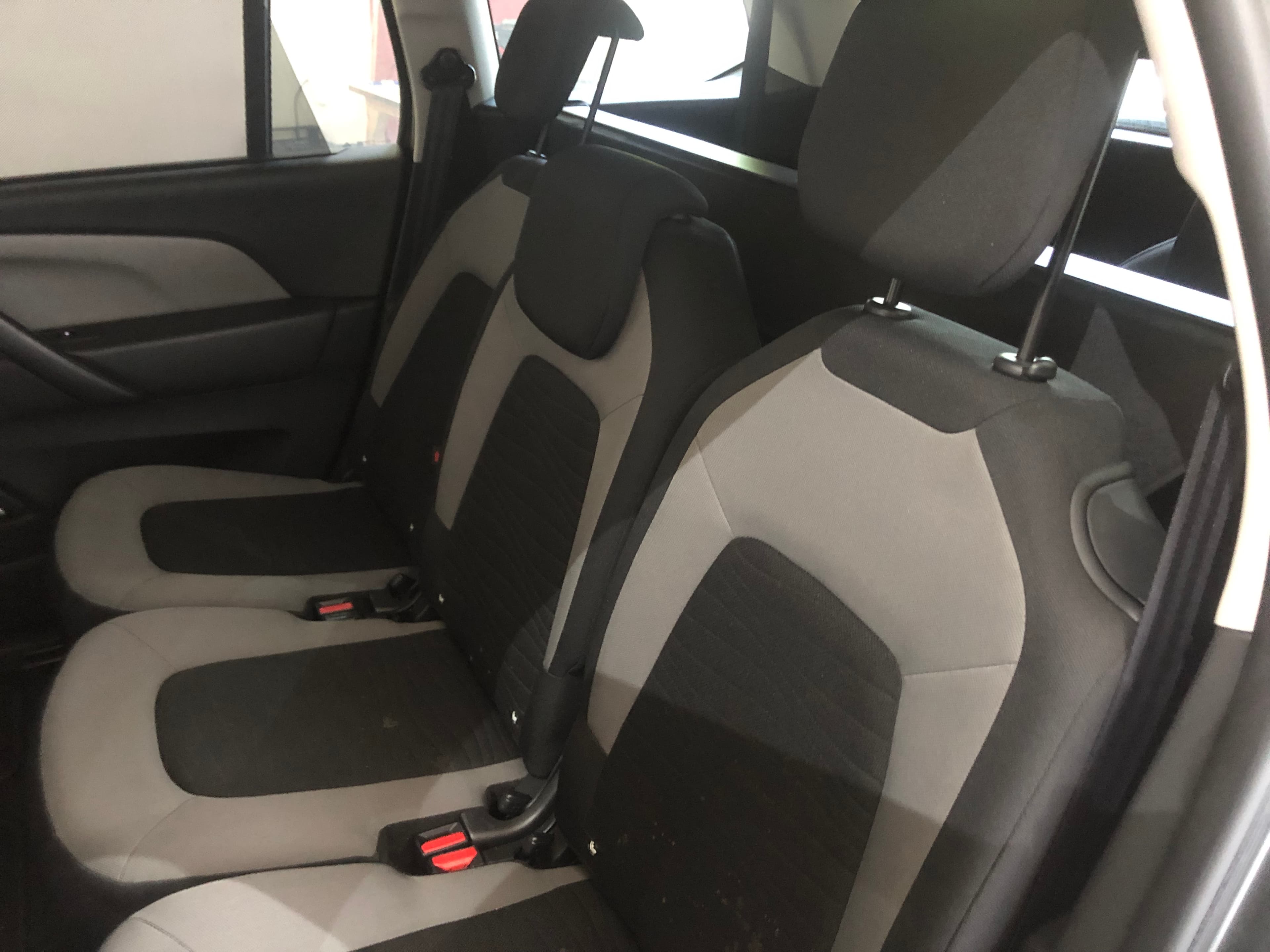 Citroën C4 · Ano 2014 — imagem 23