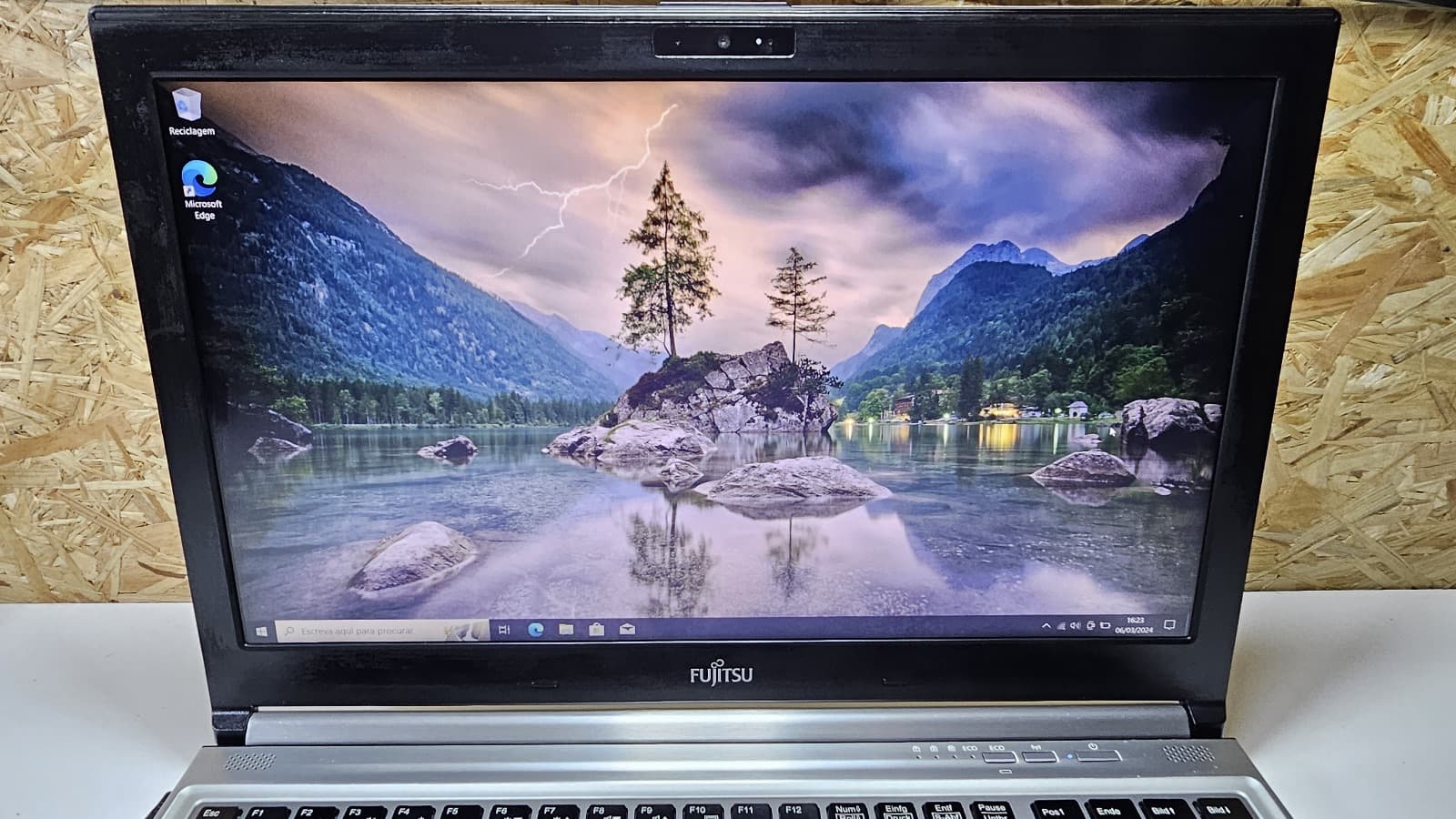 Portátil Fujitsu H770 — imagen 8