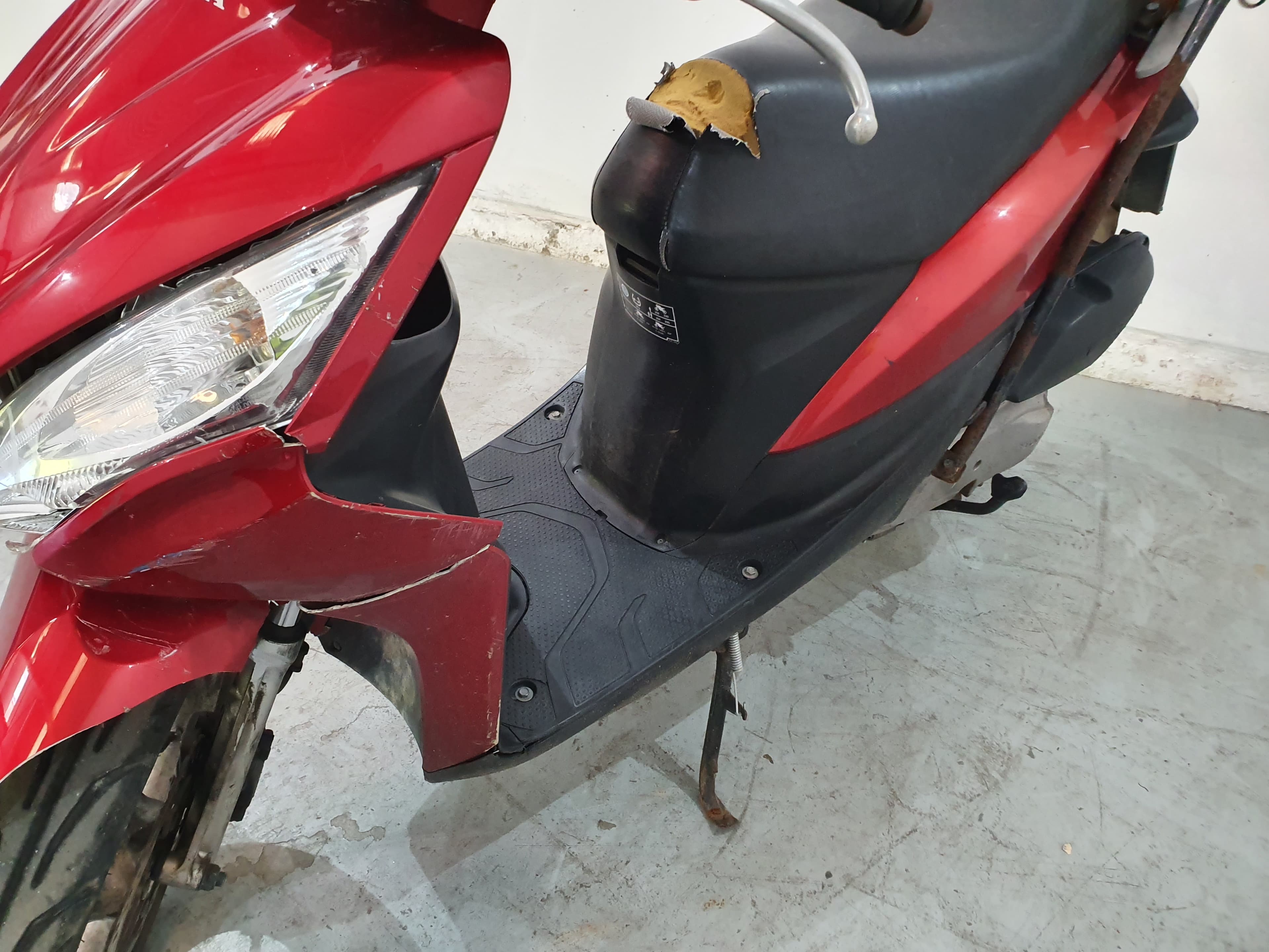 Honda Vision NSC 110 · Ano 2013 — imagen 7