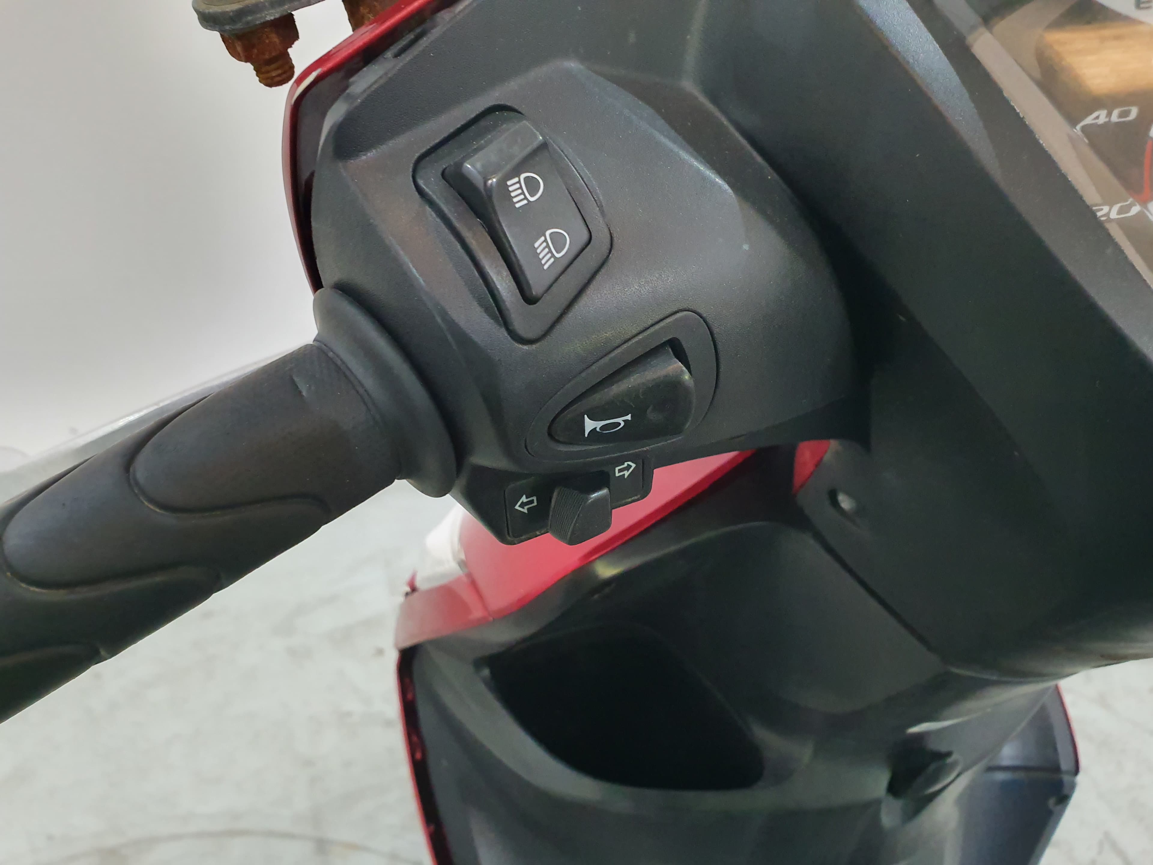 Honda Vision NSC 110 · Ano 2013 — imagen 12