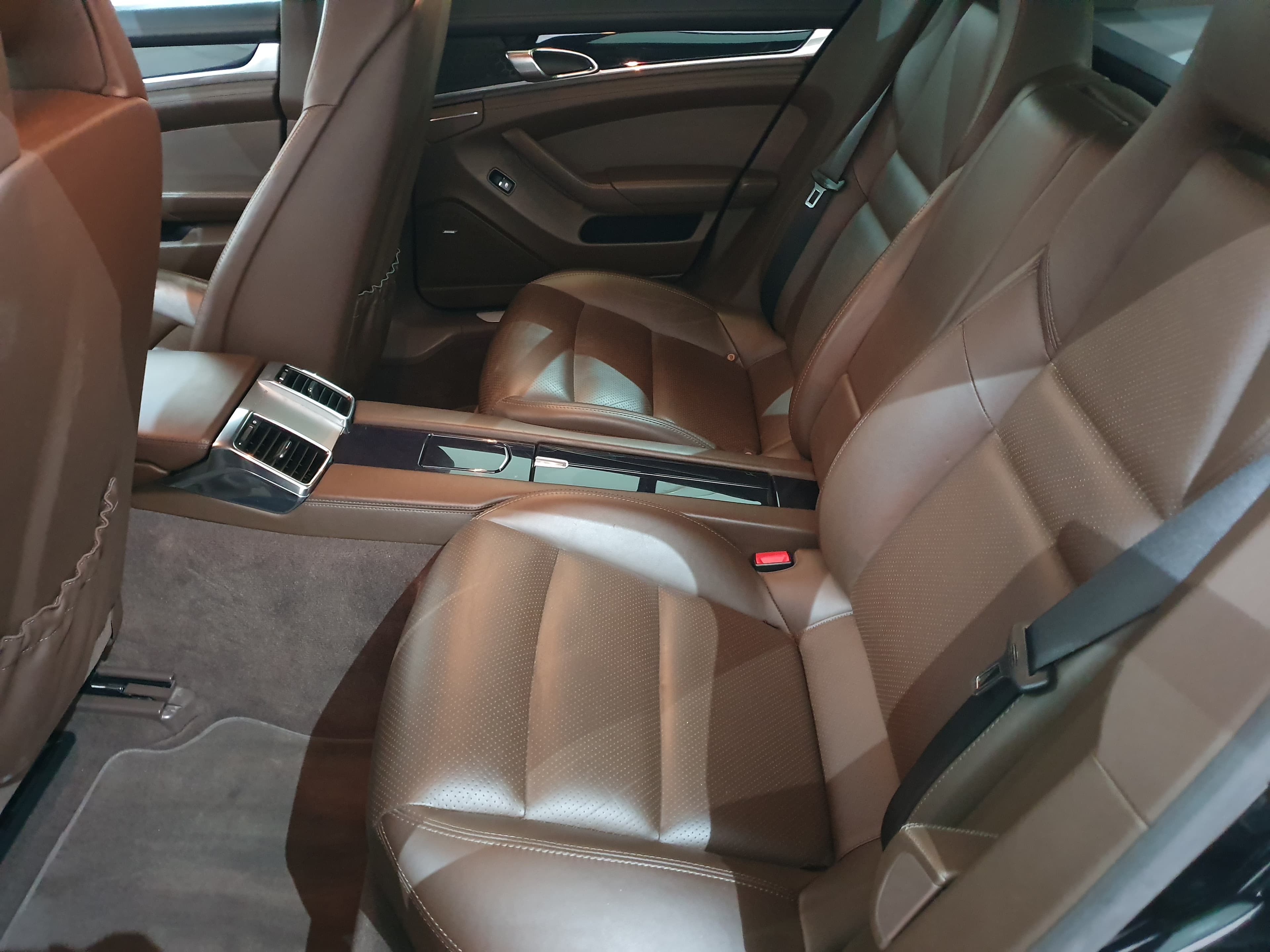 Porsche Panamera 3.0E-Hybrid · Ano 2014 — image 35