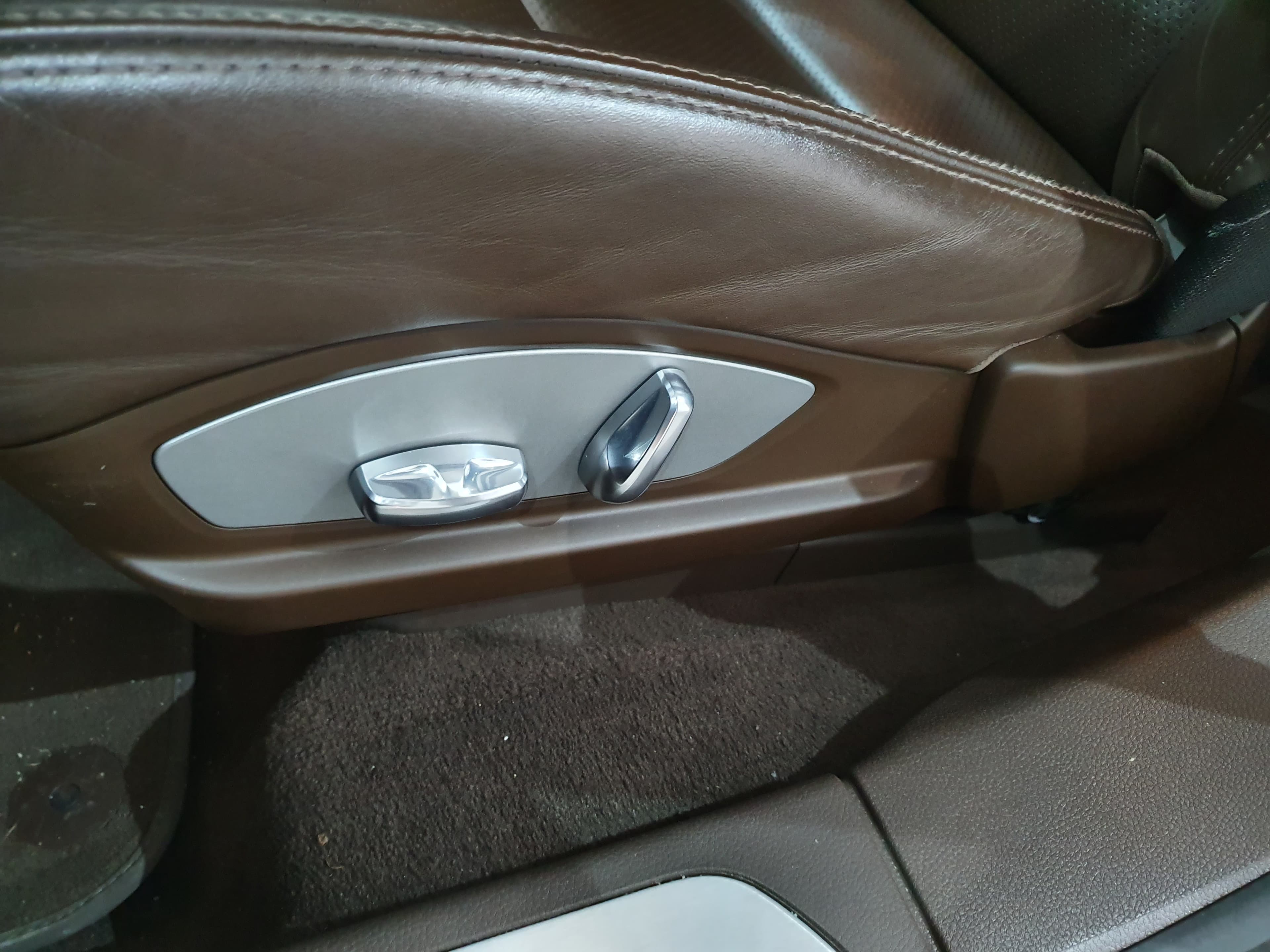 Porsche Panamera 3.0E-Hybrid · Ano 2014 — image 25