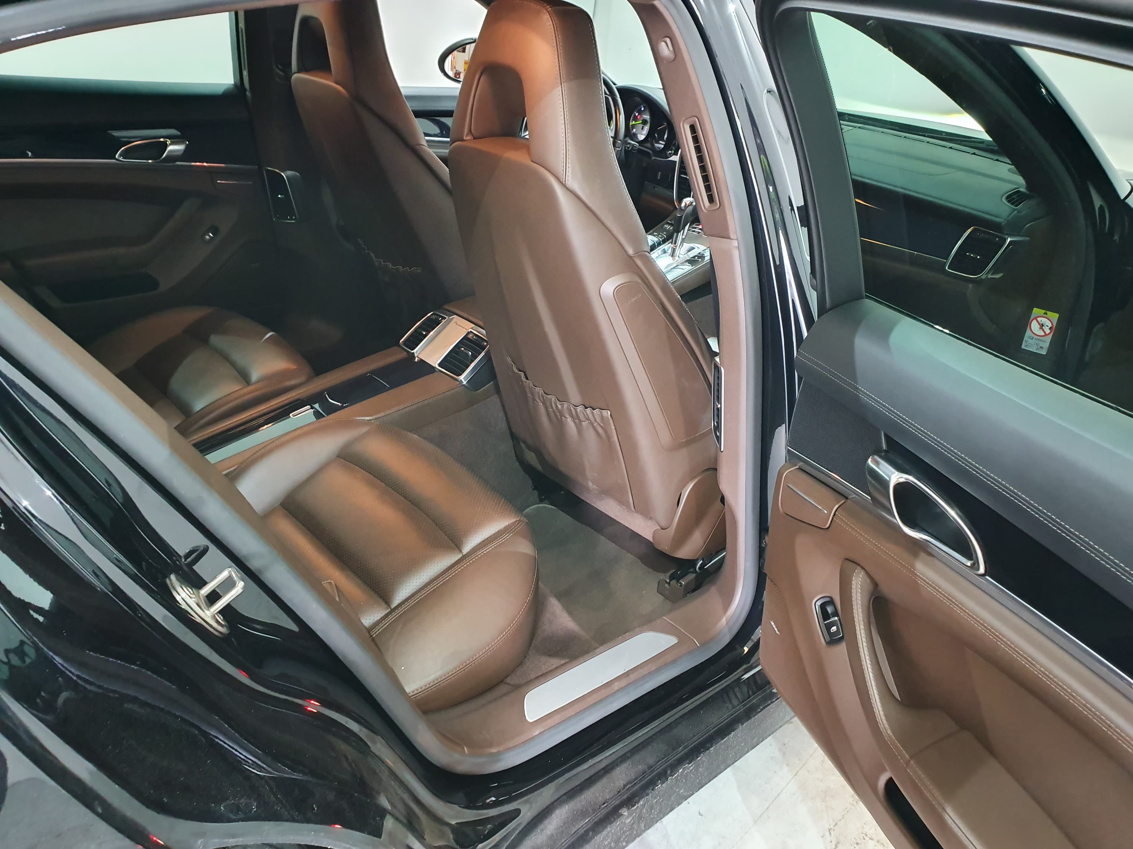 Porsche Panamera 3.0E-Hybrid · Ano 2014 — image 30