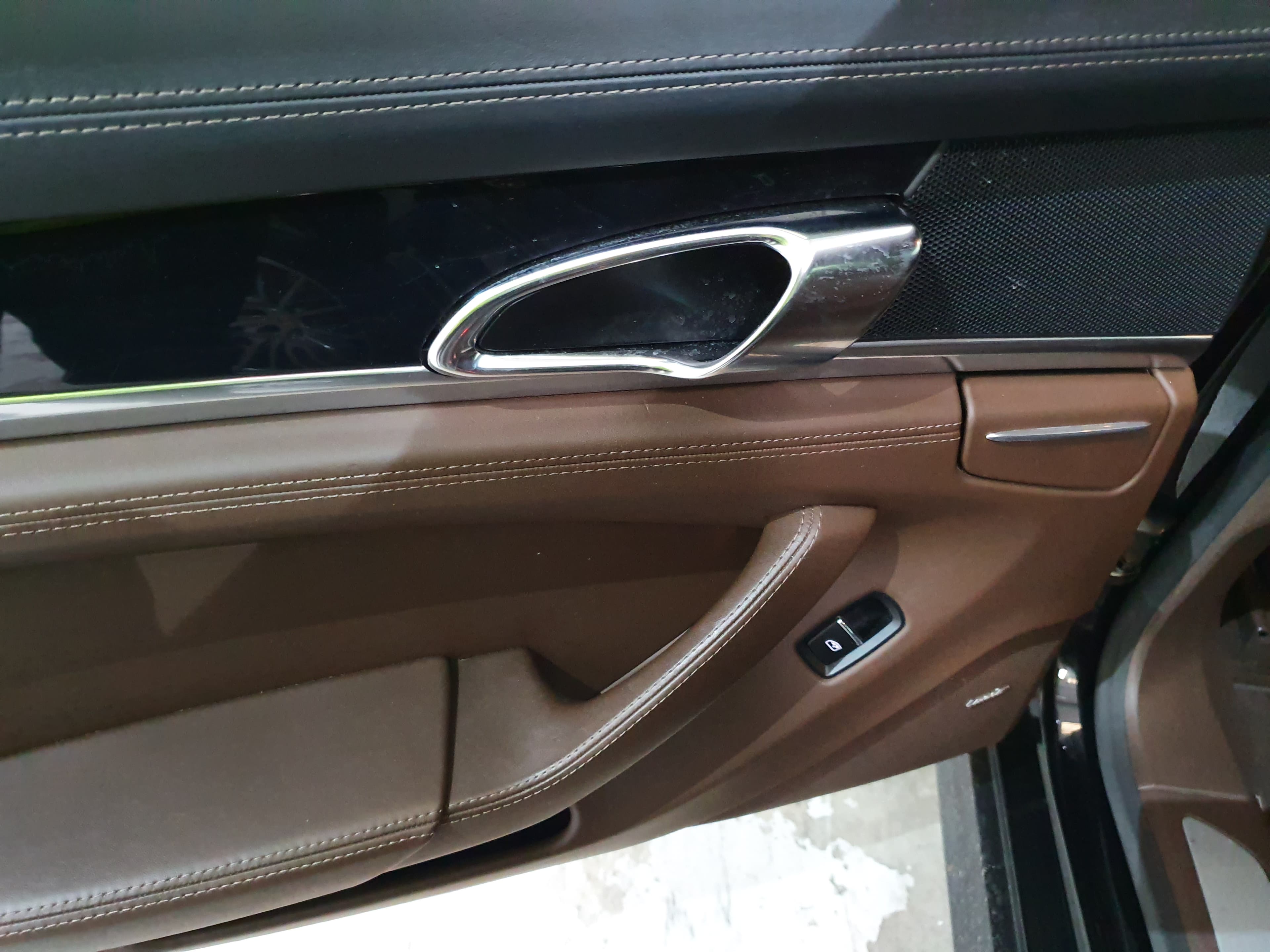 Porsche Panamera 3.0E-Hybrid · Ano 2014 — image 34