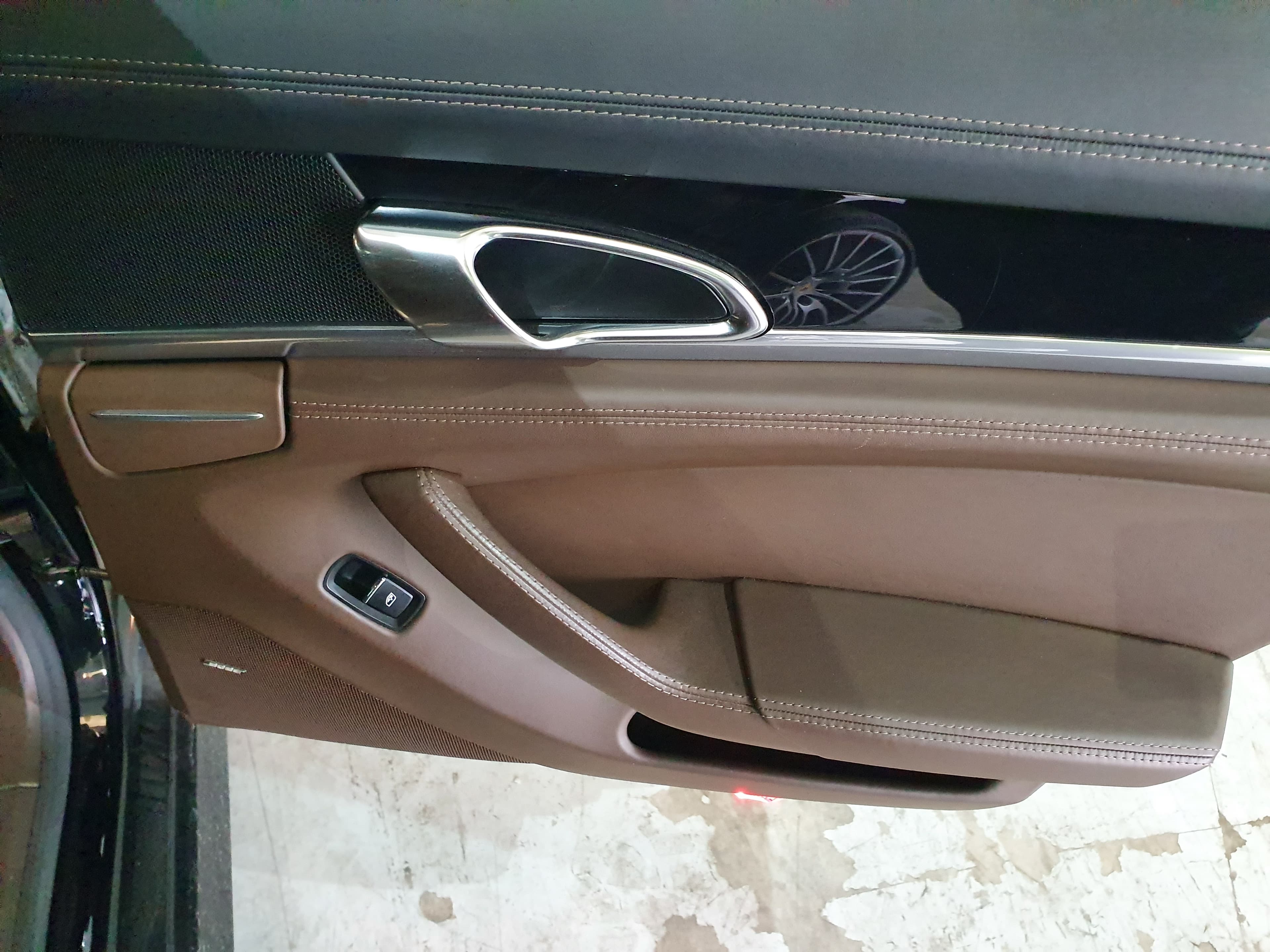 Porsche Panamera 3.0E-Hybrid · Ano 2014 — image 31